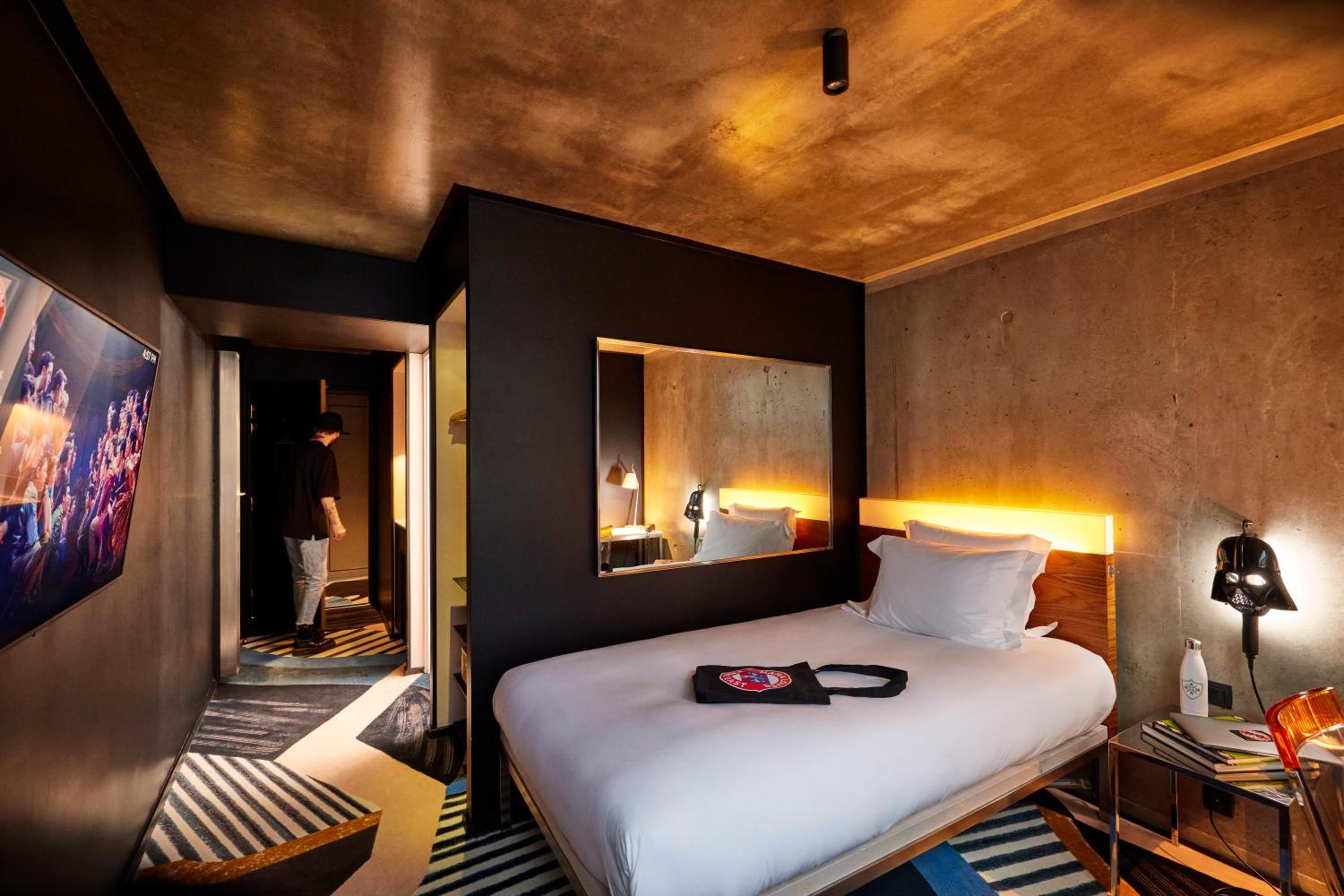 Small Mama Single Room