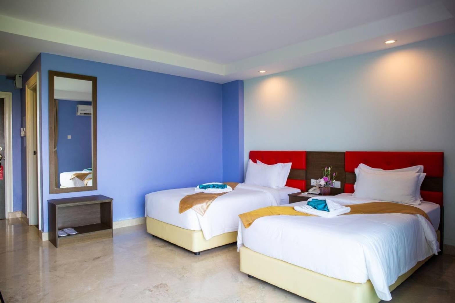 Deluxe Twin Room photo 1