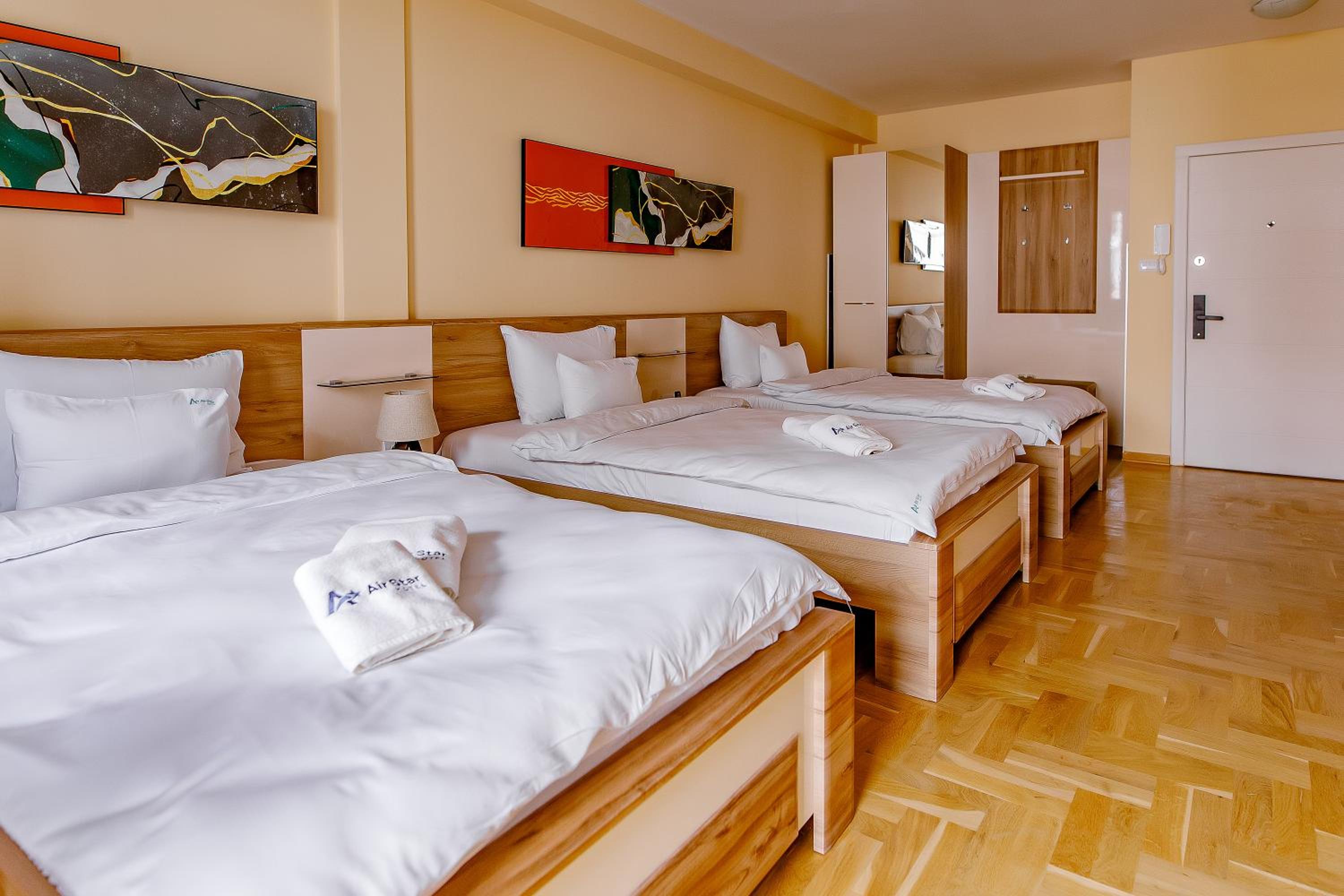 Triple Room with Balcony
