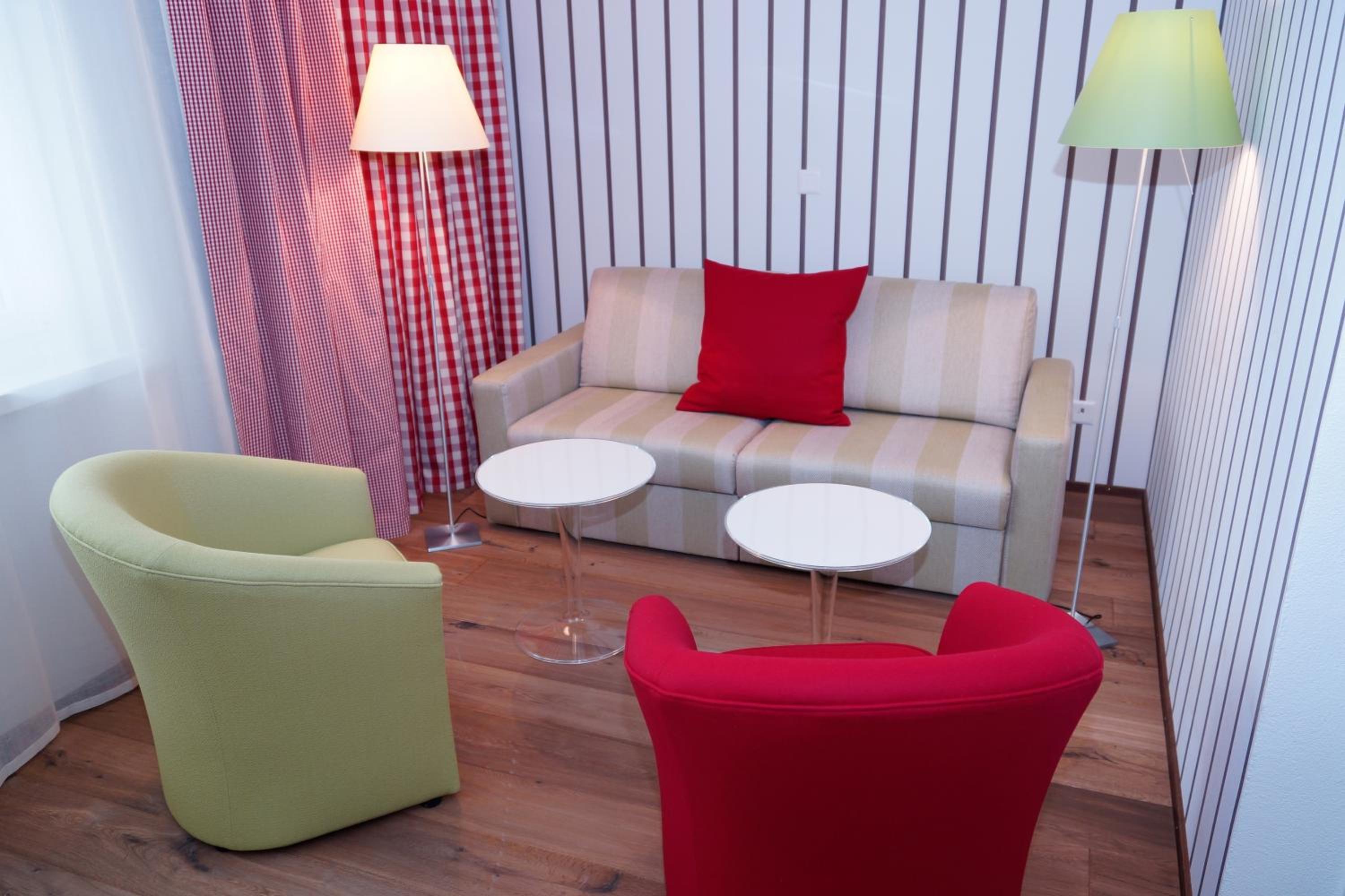 Family Deluxe Room (2 Adults + 2 Children) - Photo 3