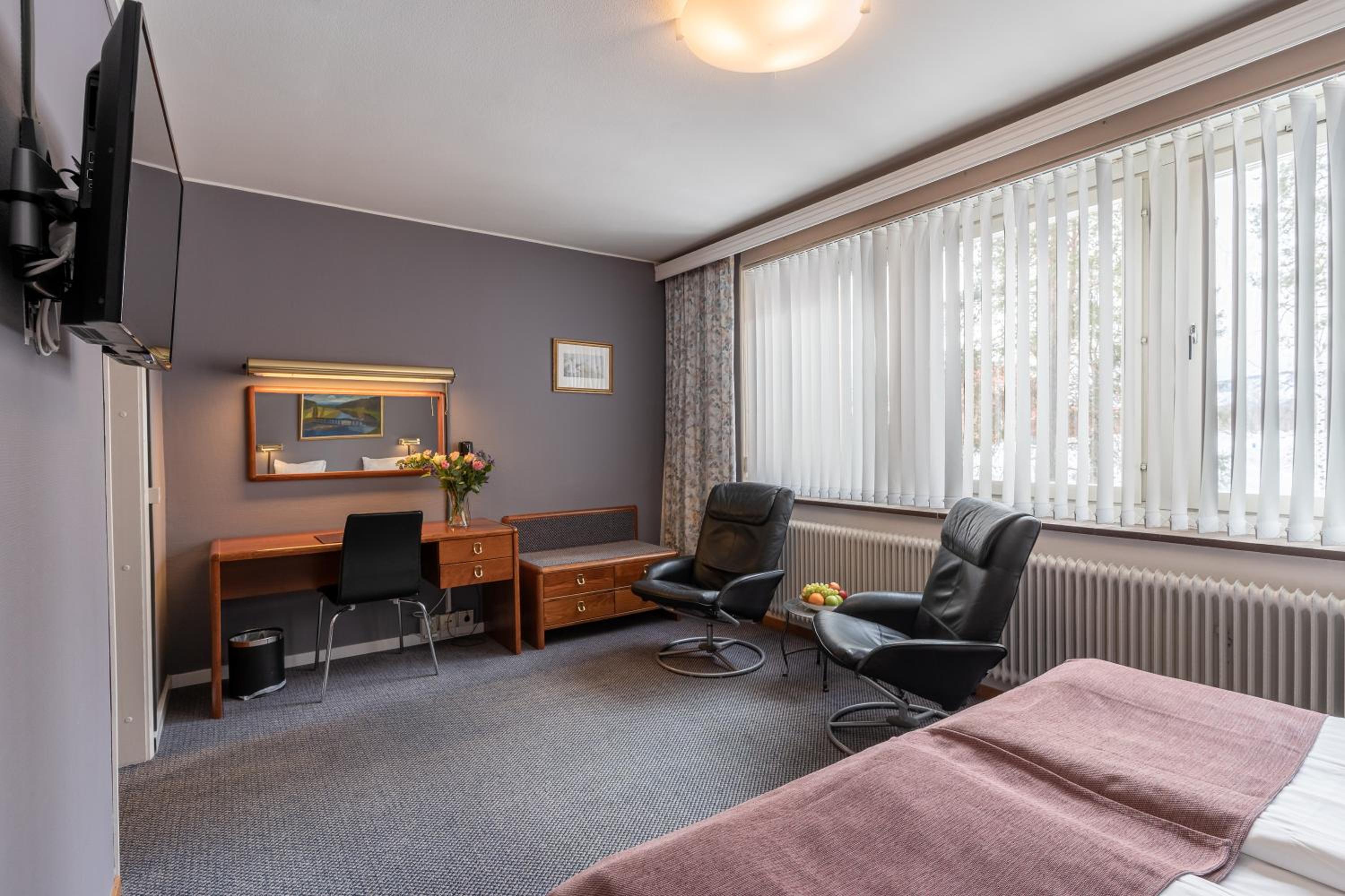 Double or Twin Room - Photo 2