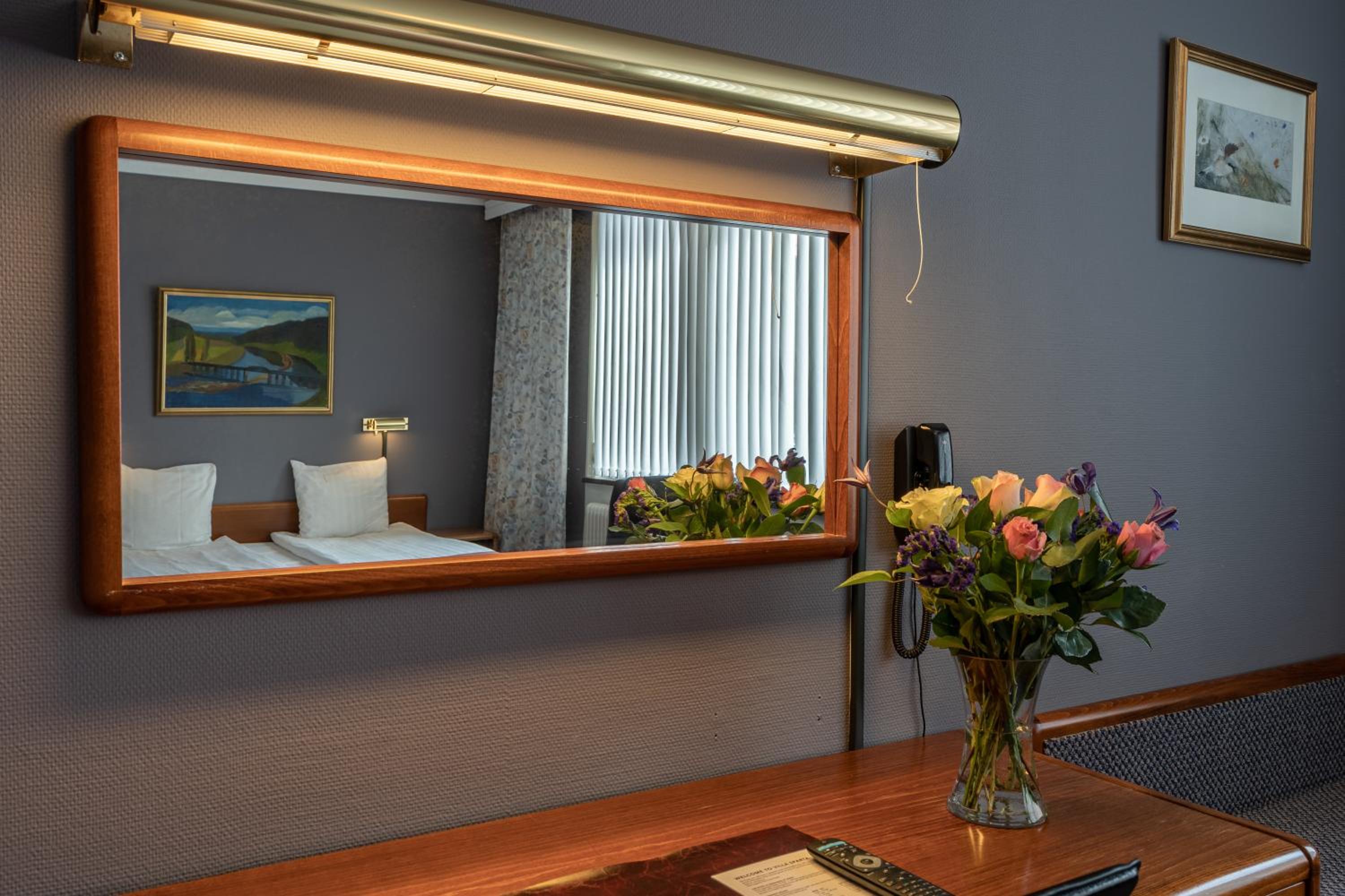 Double or Twin Room - Photo 3