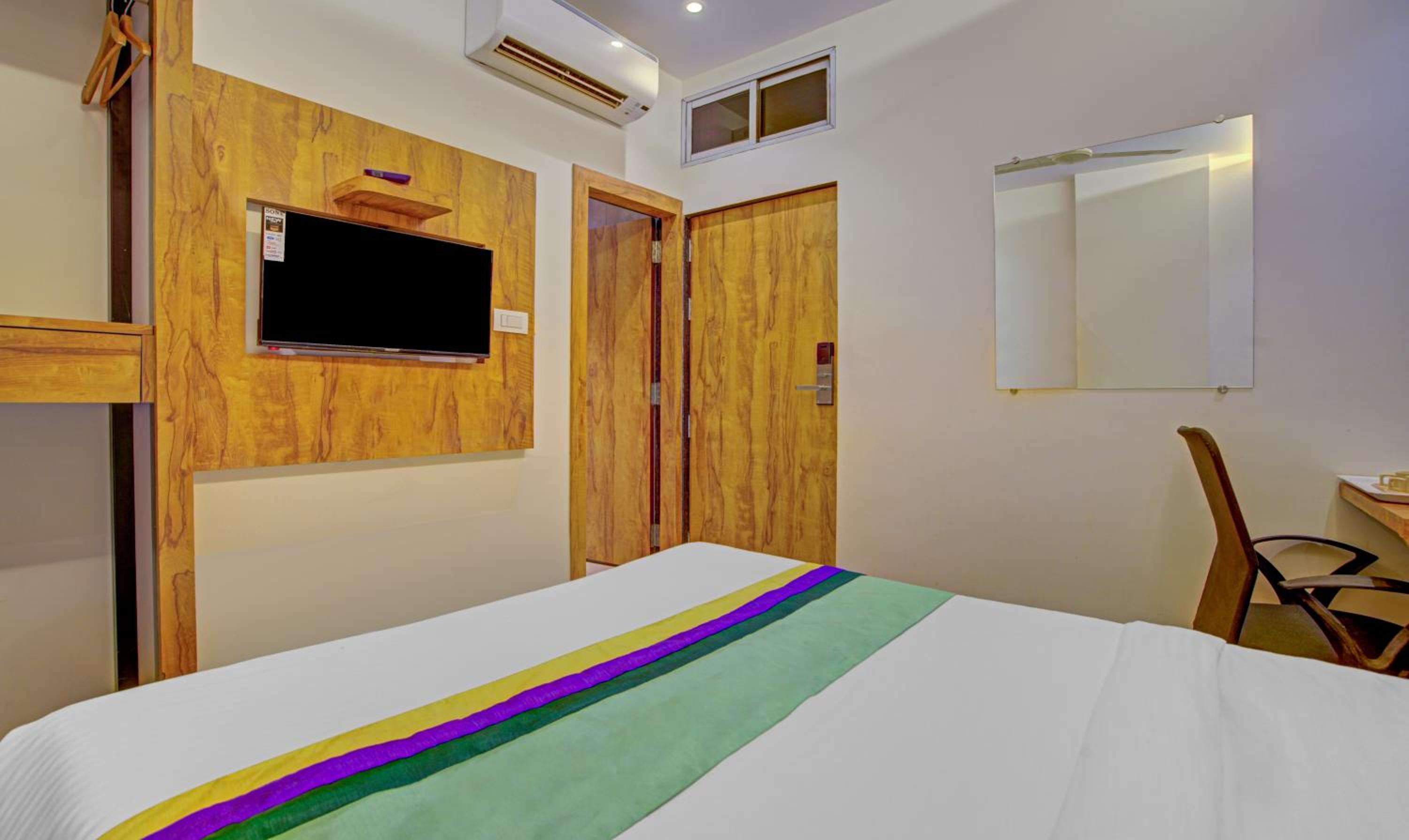 Standard Double Room - Photo 6