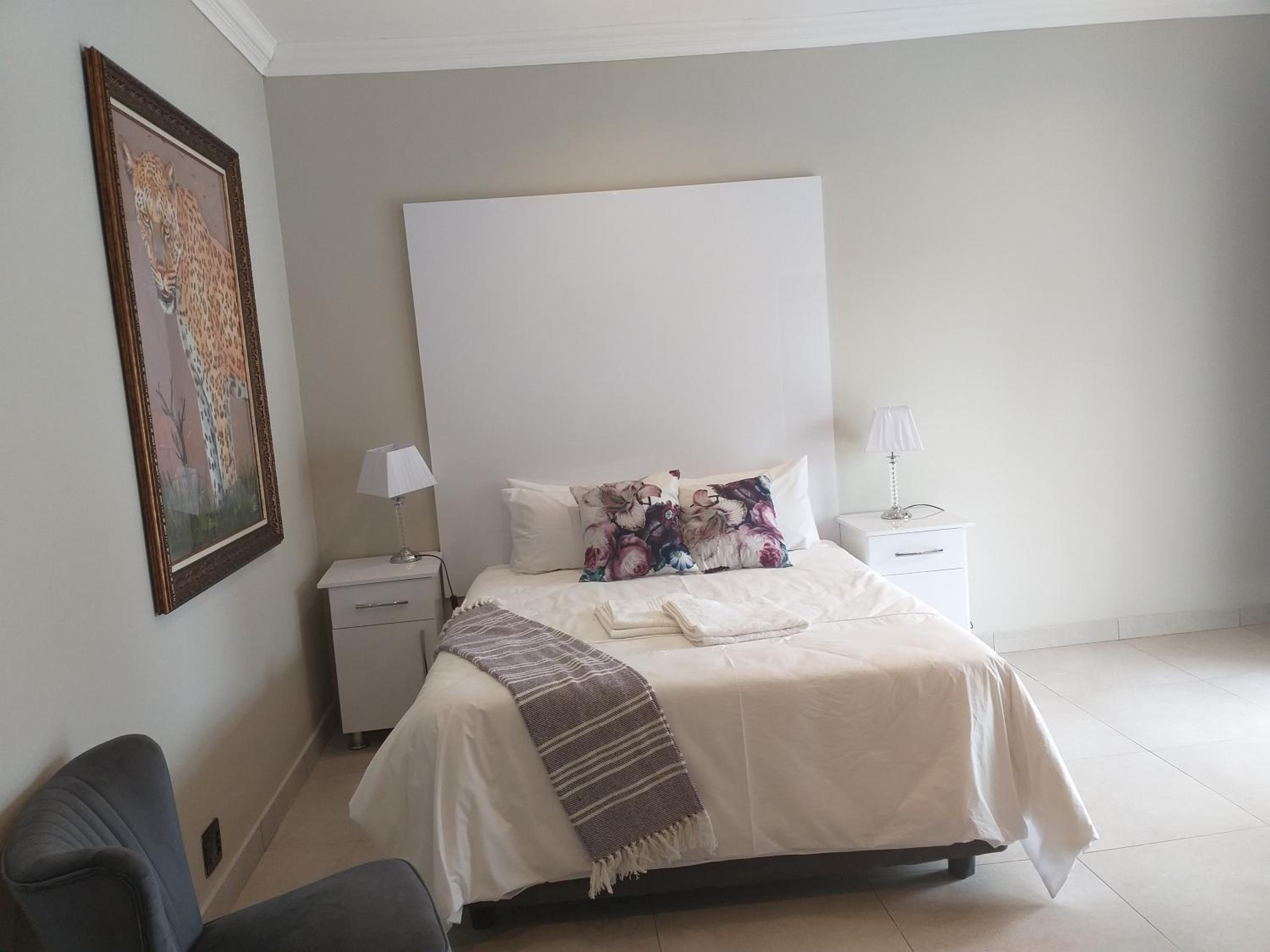 Deluxe Double or Twin Room with Garden View