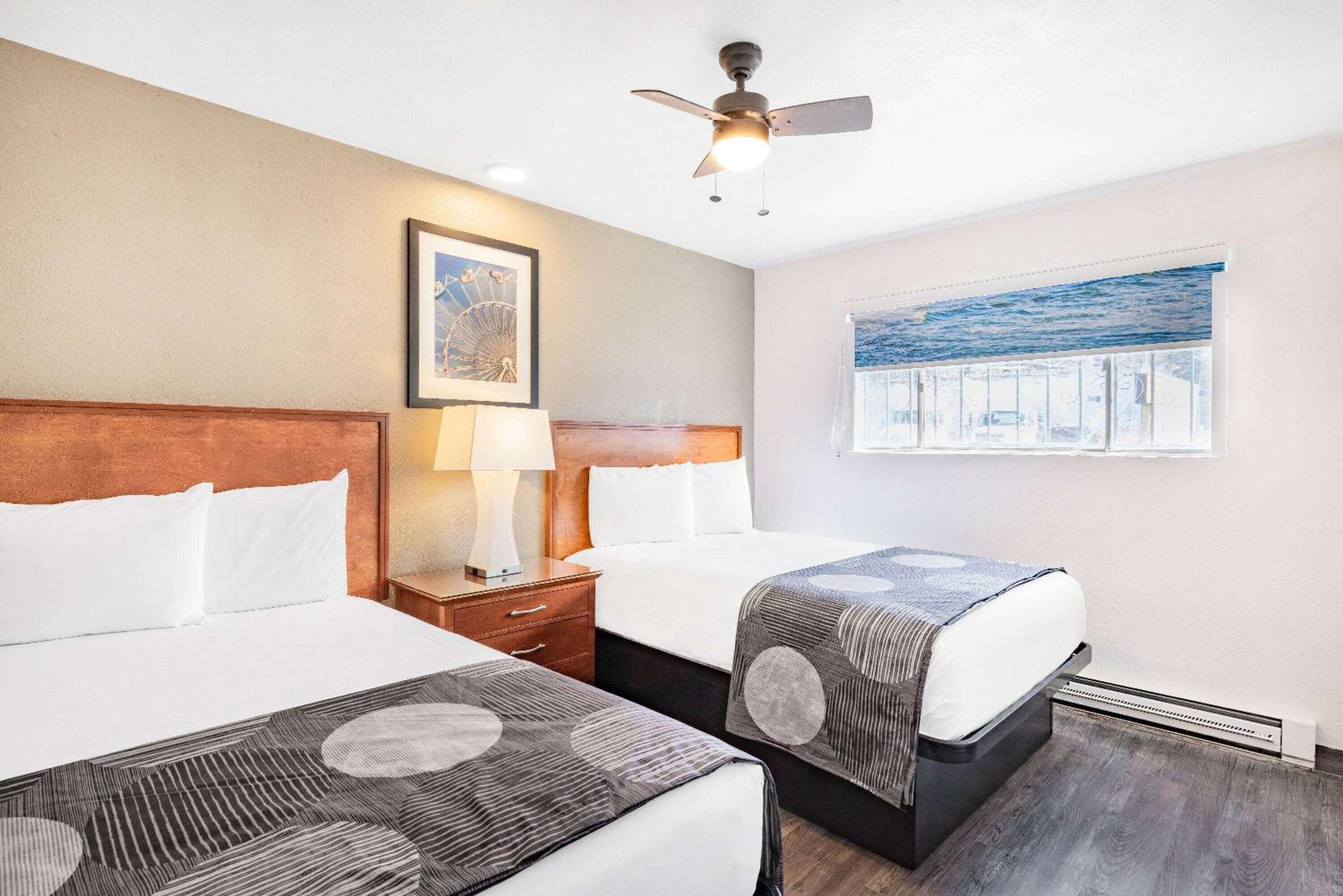 Deluxe Double Room with Two Double Beds - Non-Smoking photo 3