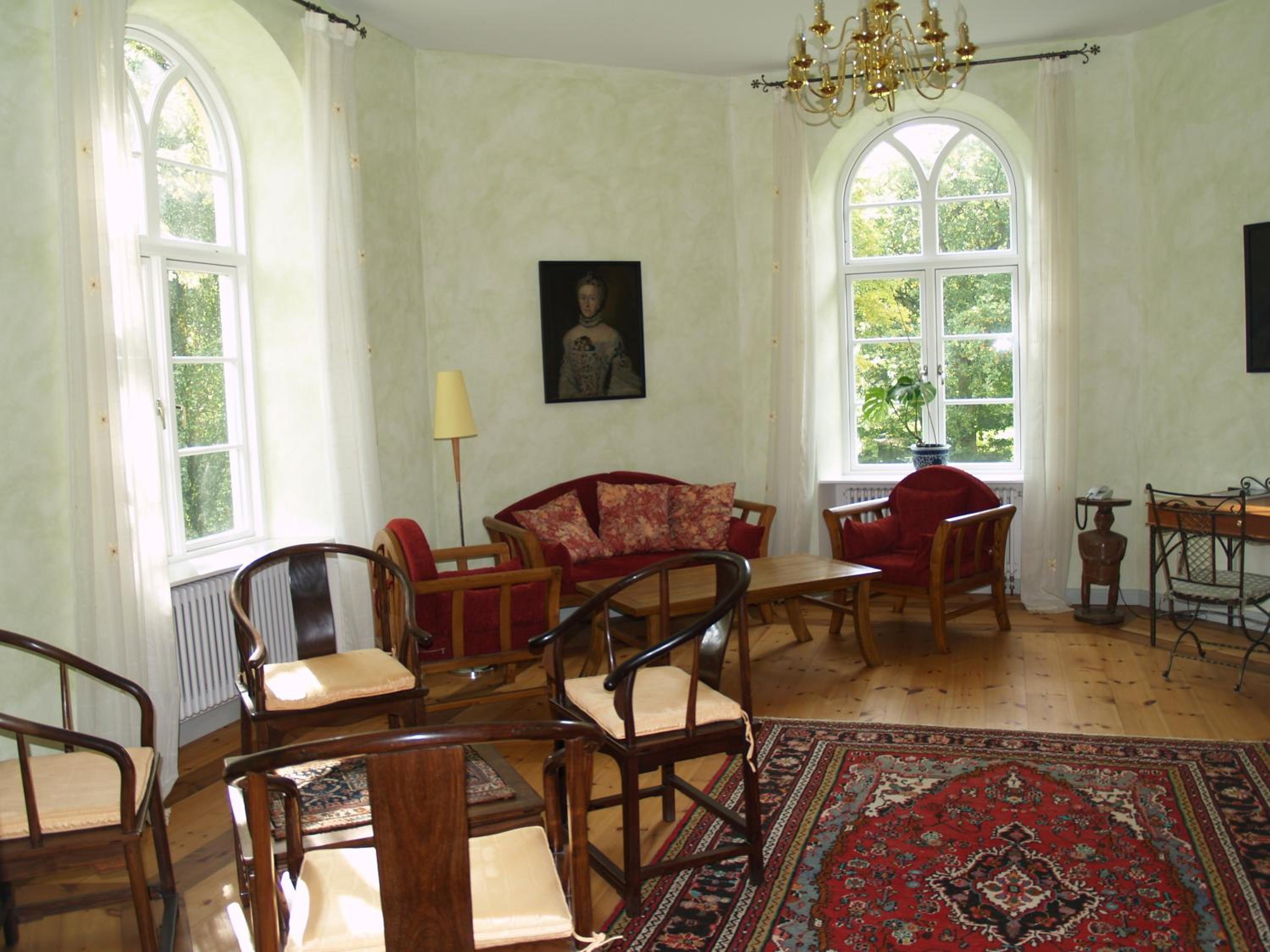 Suite - Photo 5