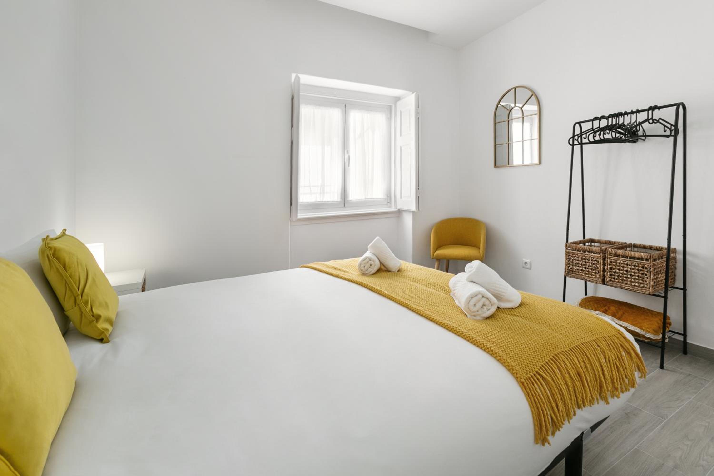 One-Bedroom Apartment photo 2