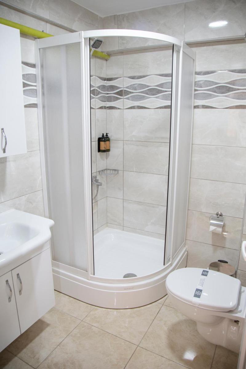 Standard Double or Twin Room photo 3