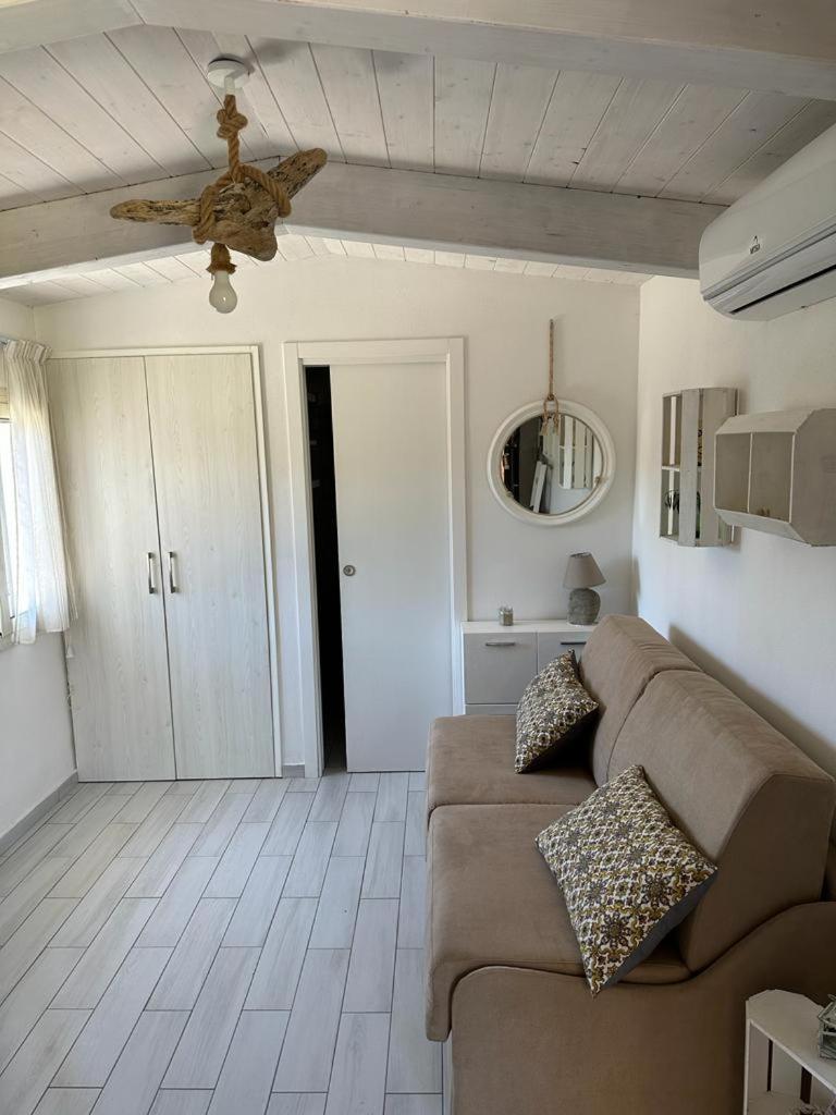 One-Bedroom Apartment - Photo 5