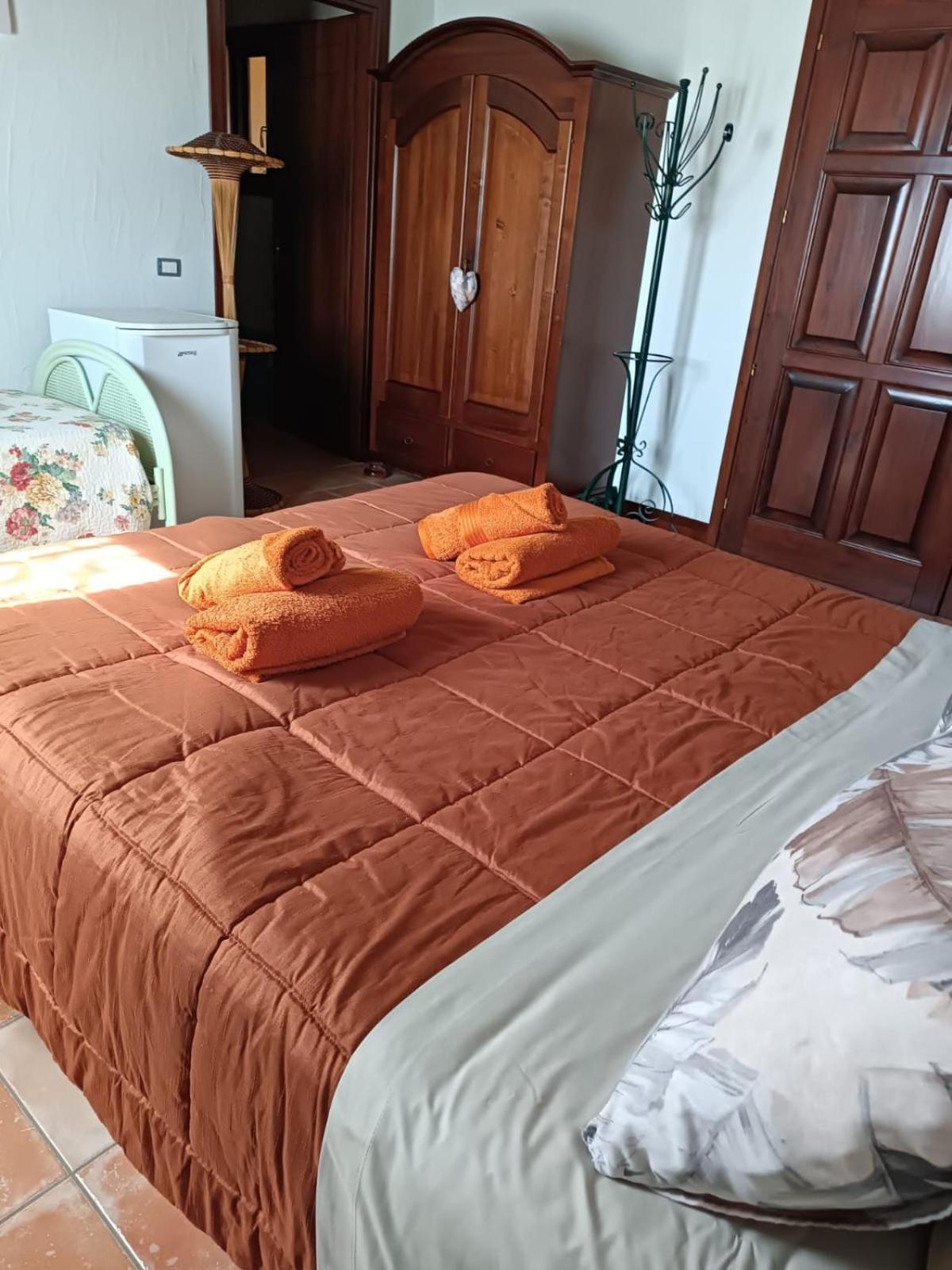 Classic Triple Room photo 2