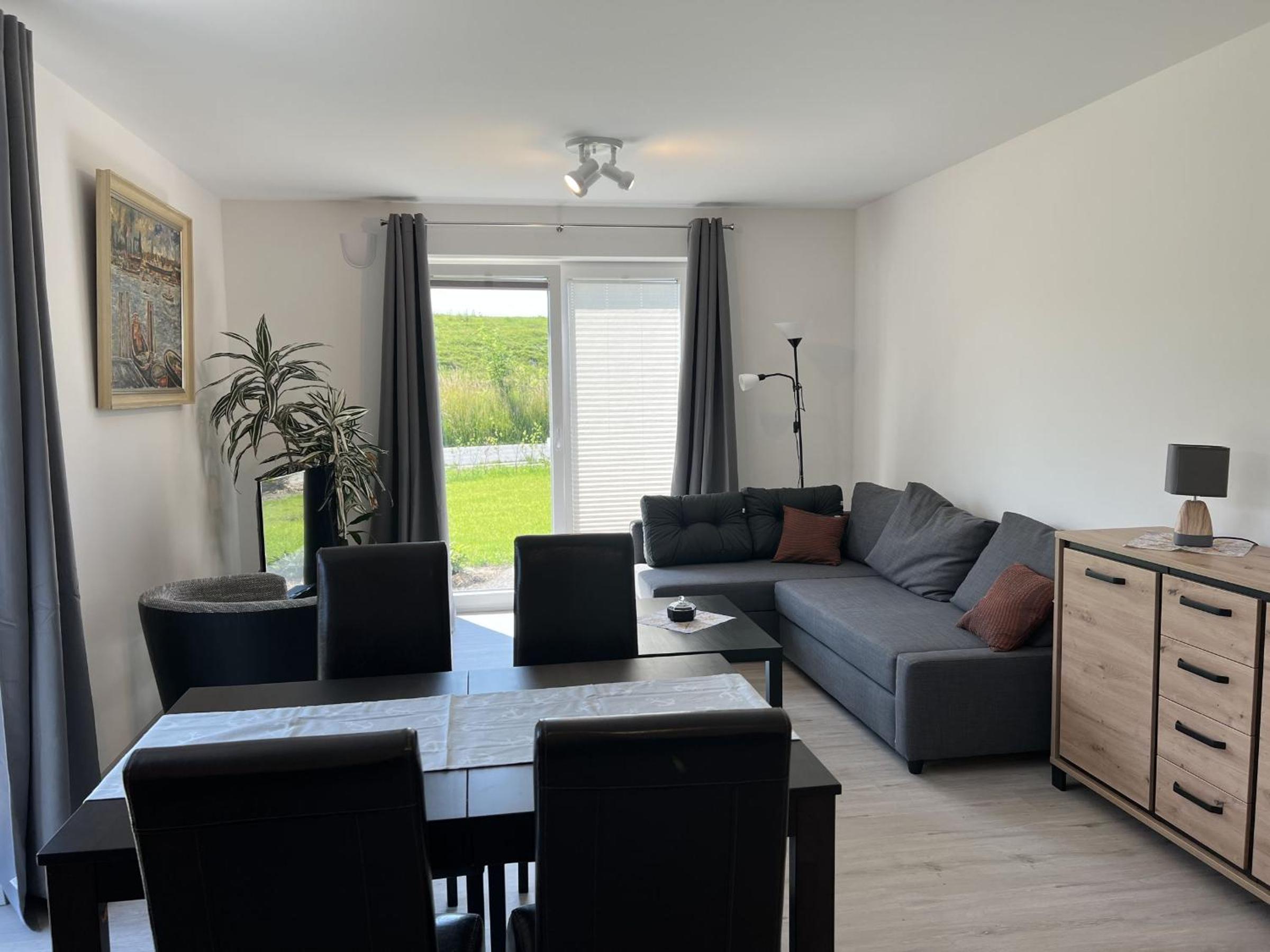 One-Bedroom Apartment with Terrace photo 1