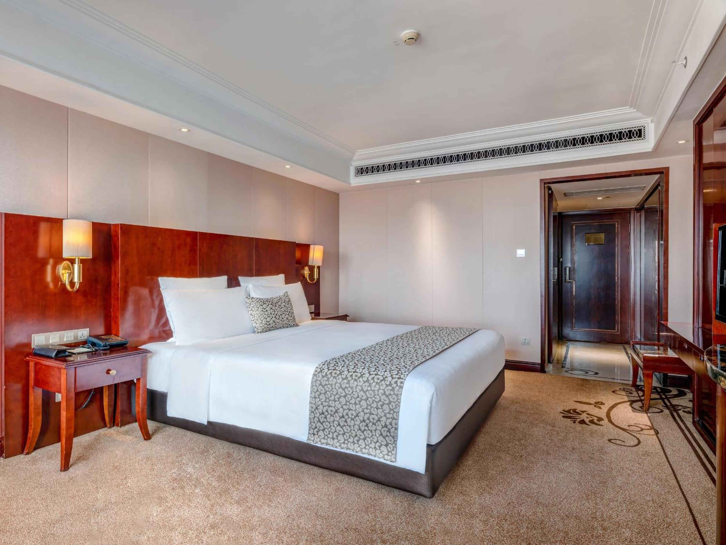 Superior Queen Room photo 2