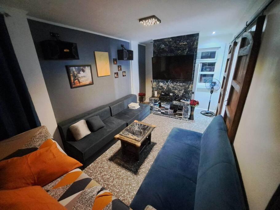 Villa photo 1