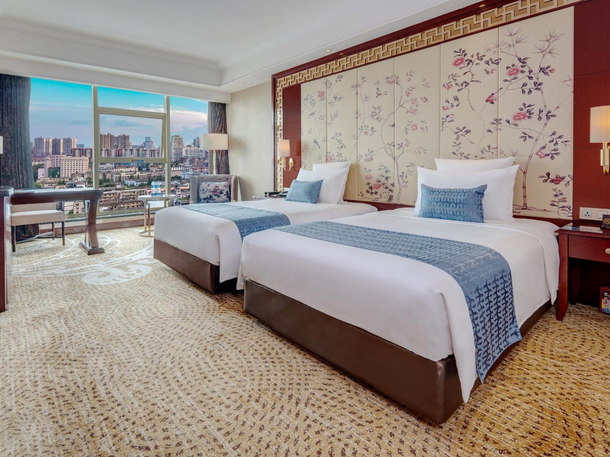 Deluxe Twin Room photo 3
