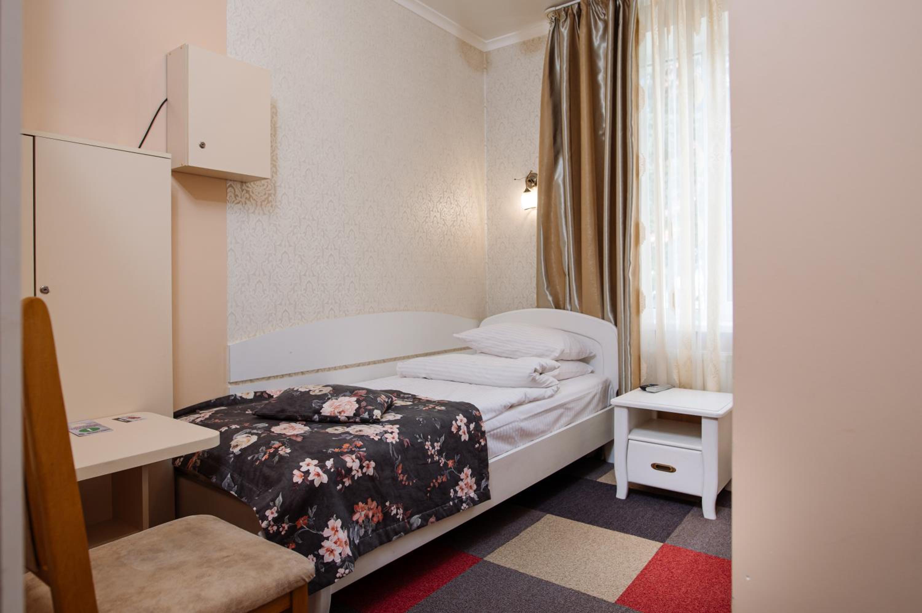 Single Room with Park View photo 1