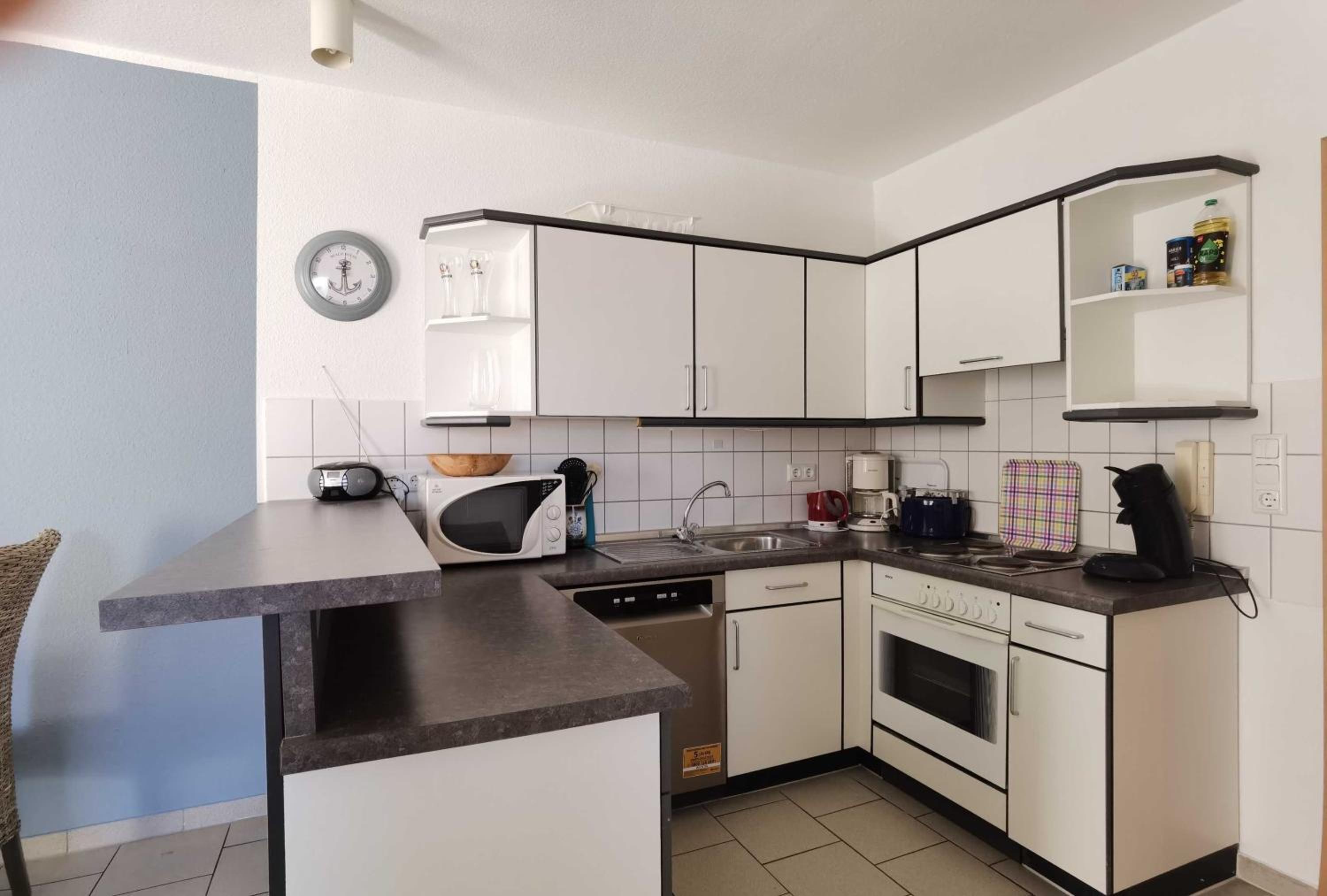 One-Bedroom Apartment with Terrace photo 3