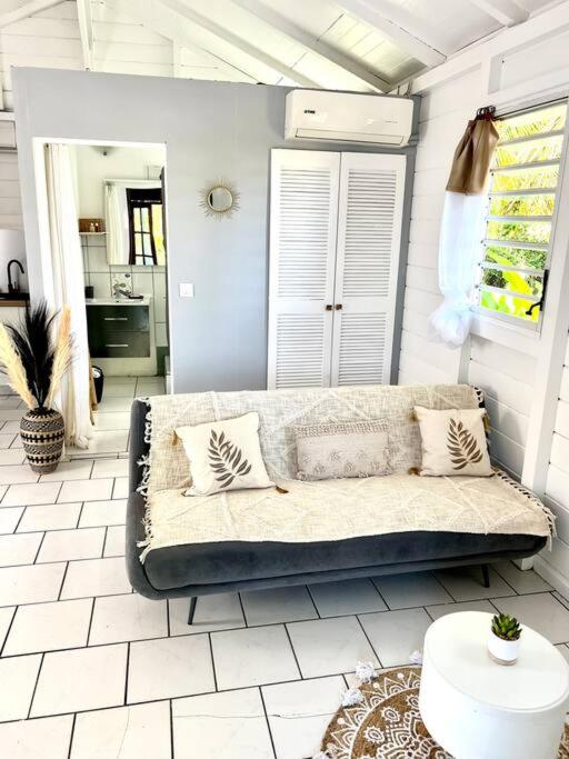 One-Bedroom House photo 3