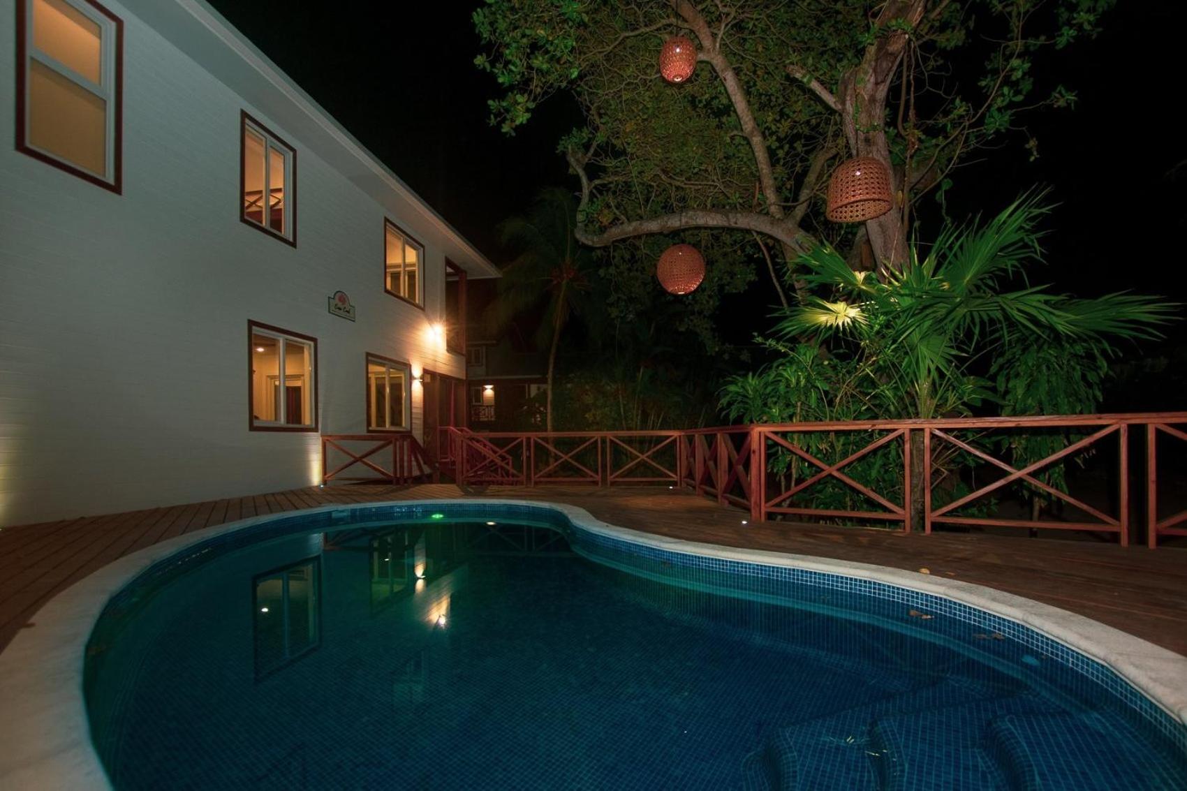 Four-Bedroom Vacation Home photo 2