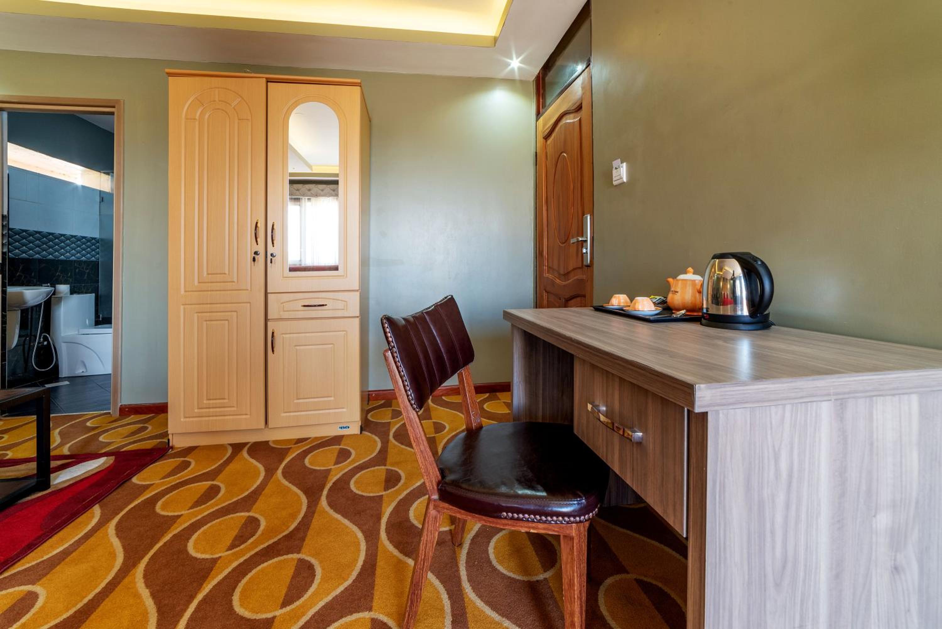 Executive Suite