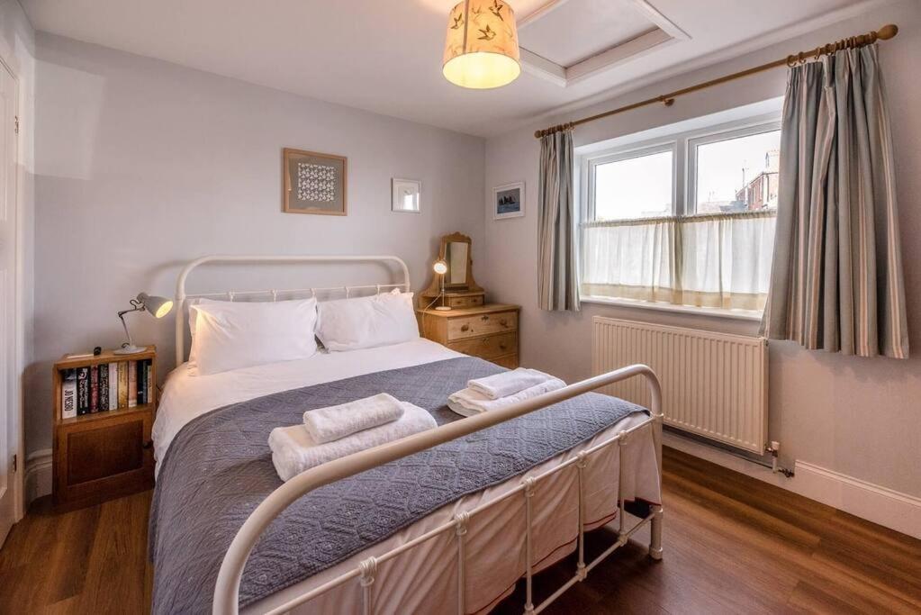 Two-Bedroom House photo 3