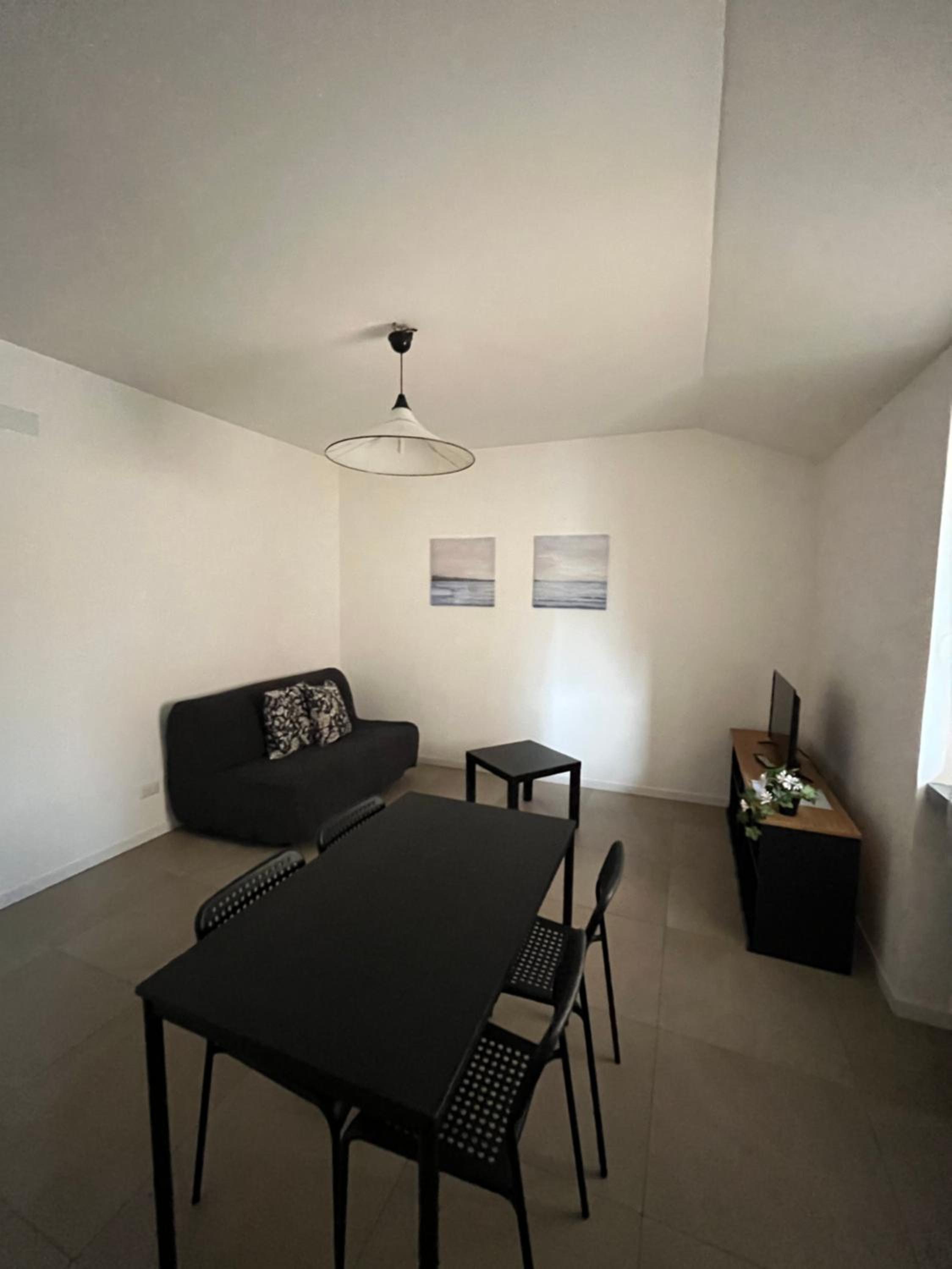 Apartment photo 2