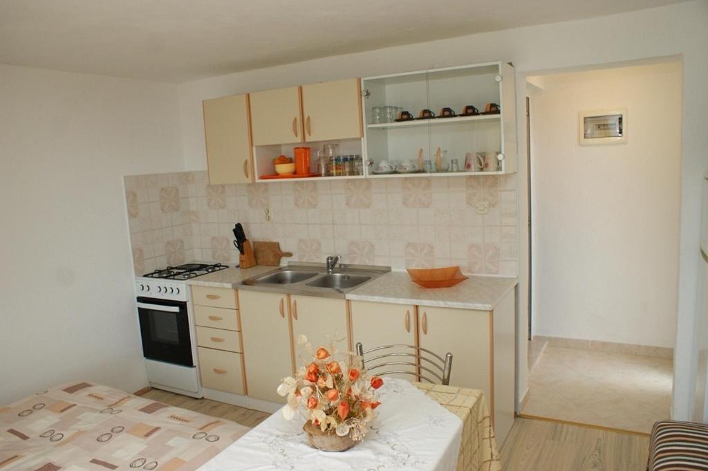Studio Apartment with Sea View photo 2