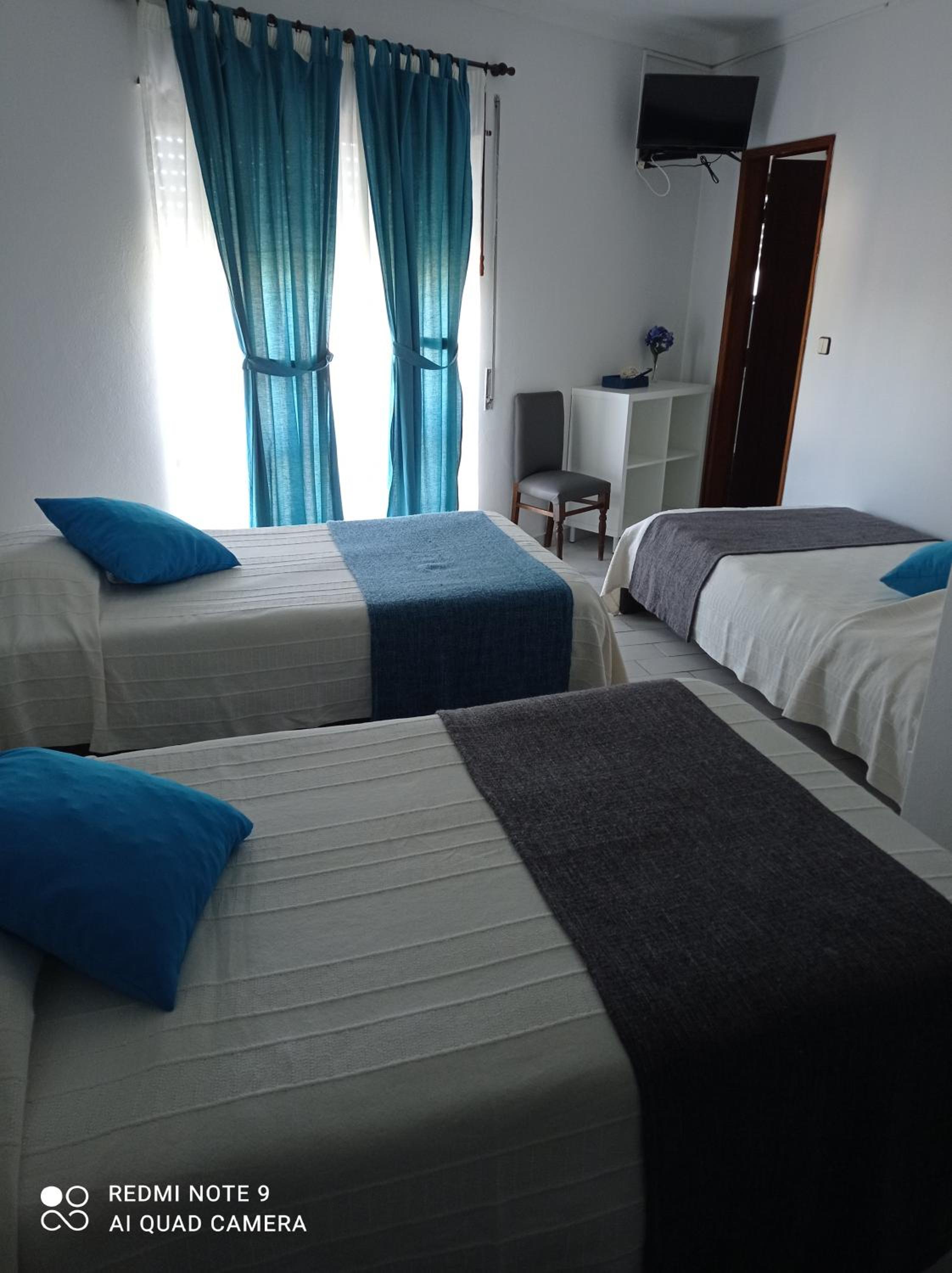 Quadruple Room with Private Bathroom photo 1