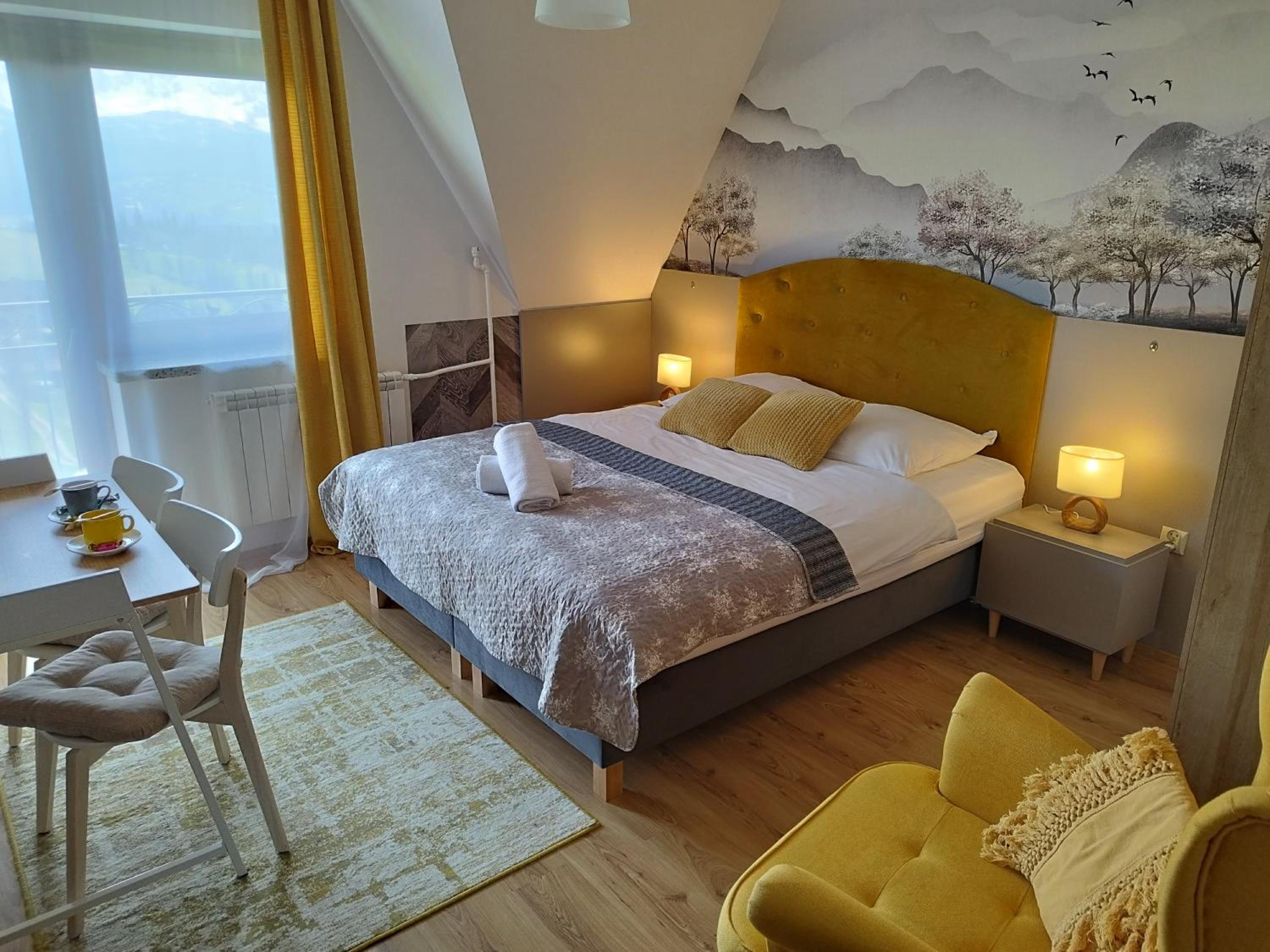 Double Room with Mountain View