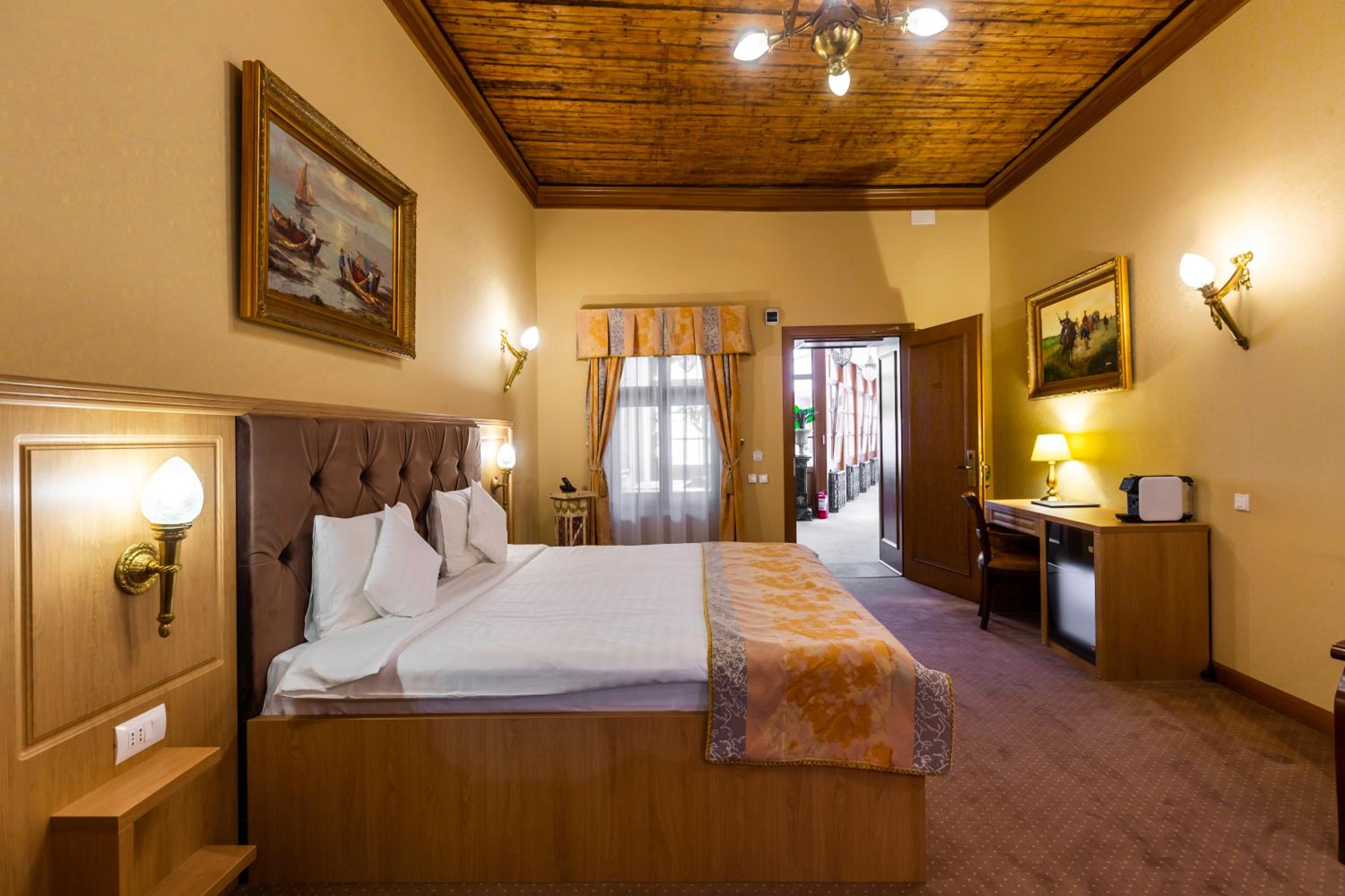 Deluxe Double Room - Photo 2