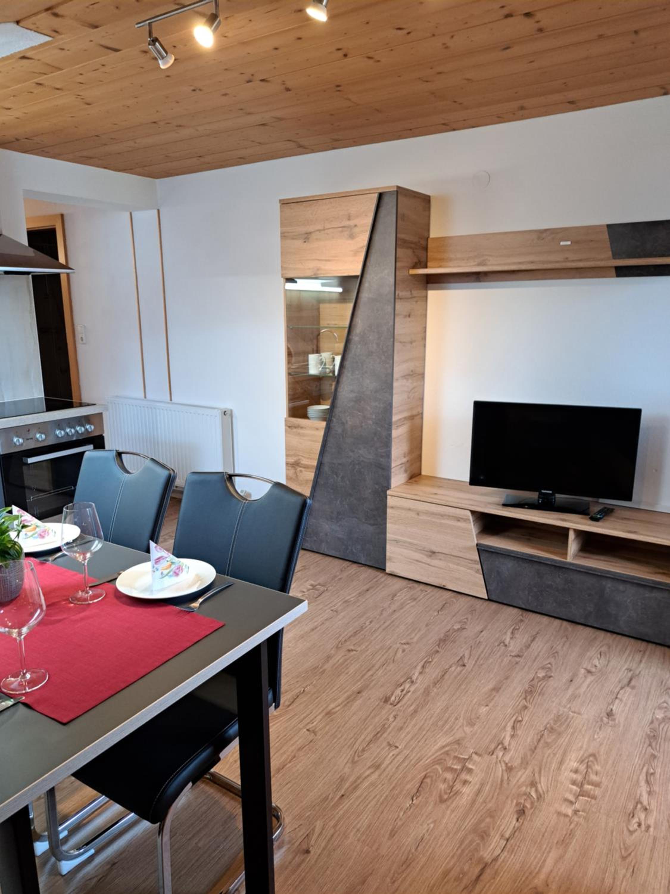 Apartment With Mountain View
