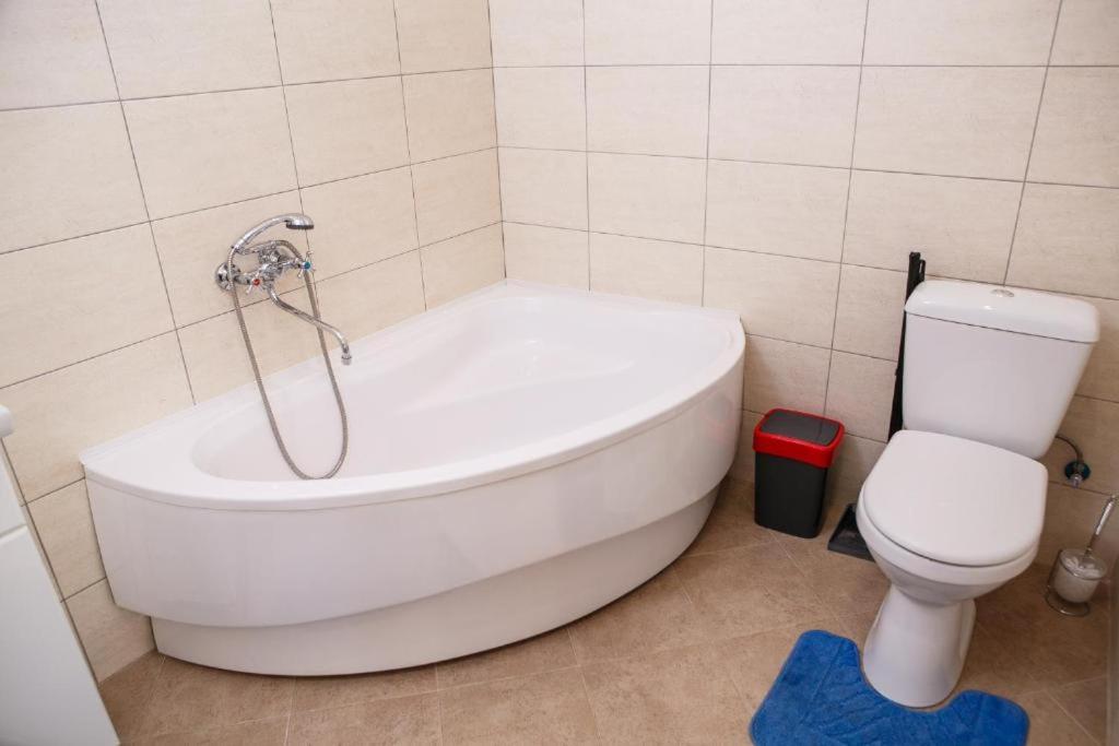 Triple Room with Private Bathroom photo 3