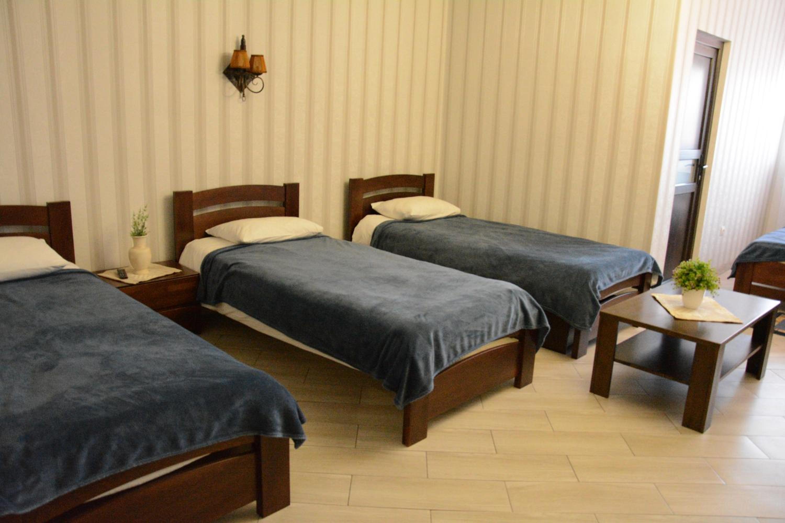 Triple Room with Private Bathroom photo 2
