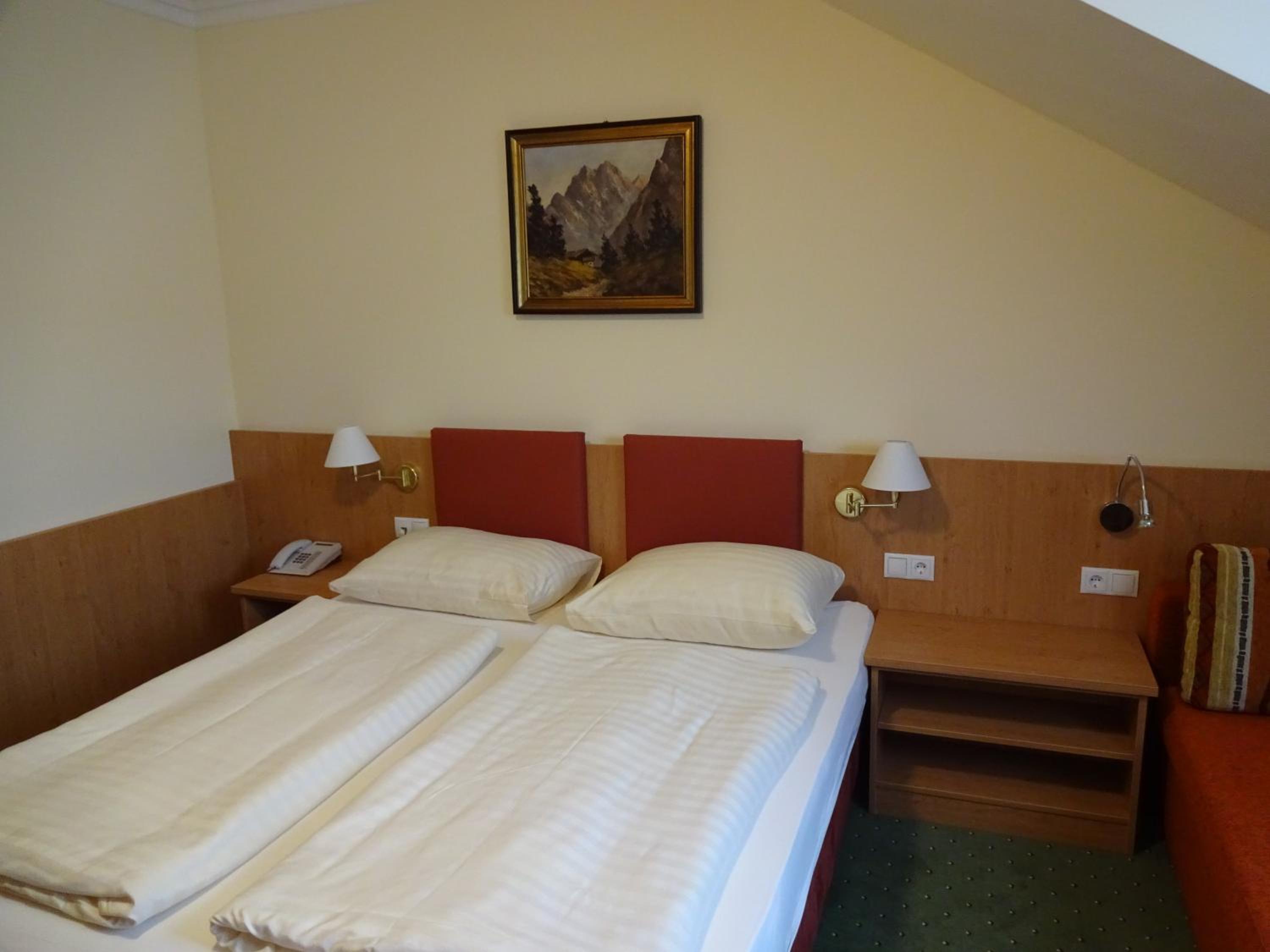 Economy Double Room - Photo 1