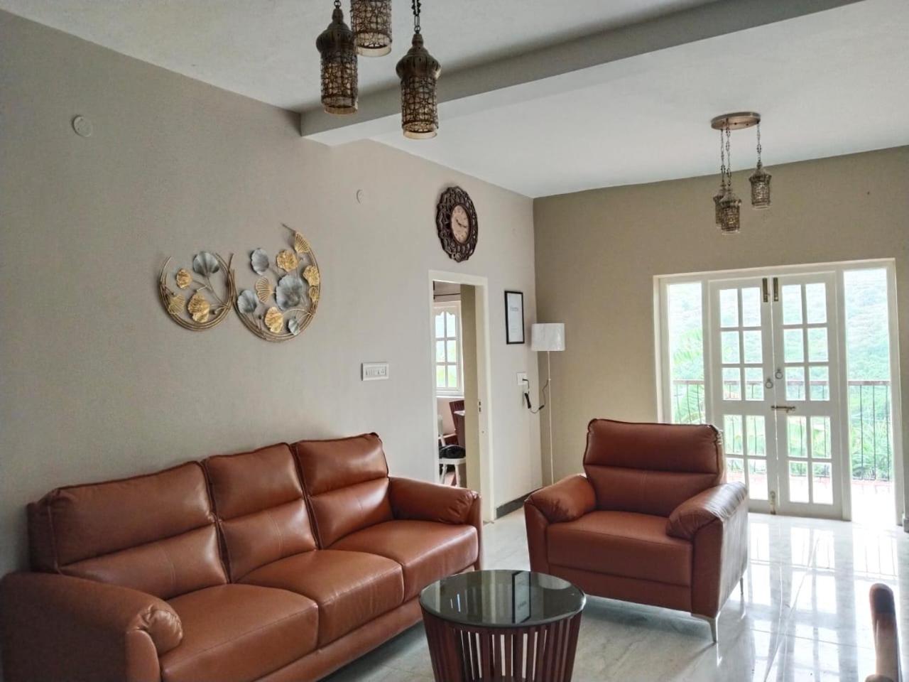 Villa photo 1