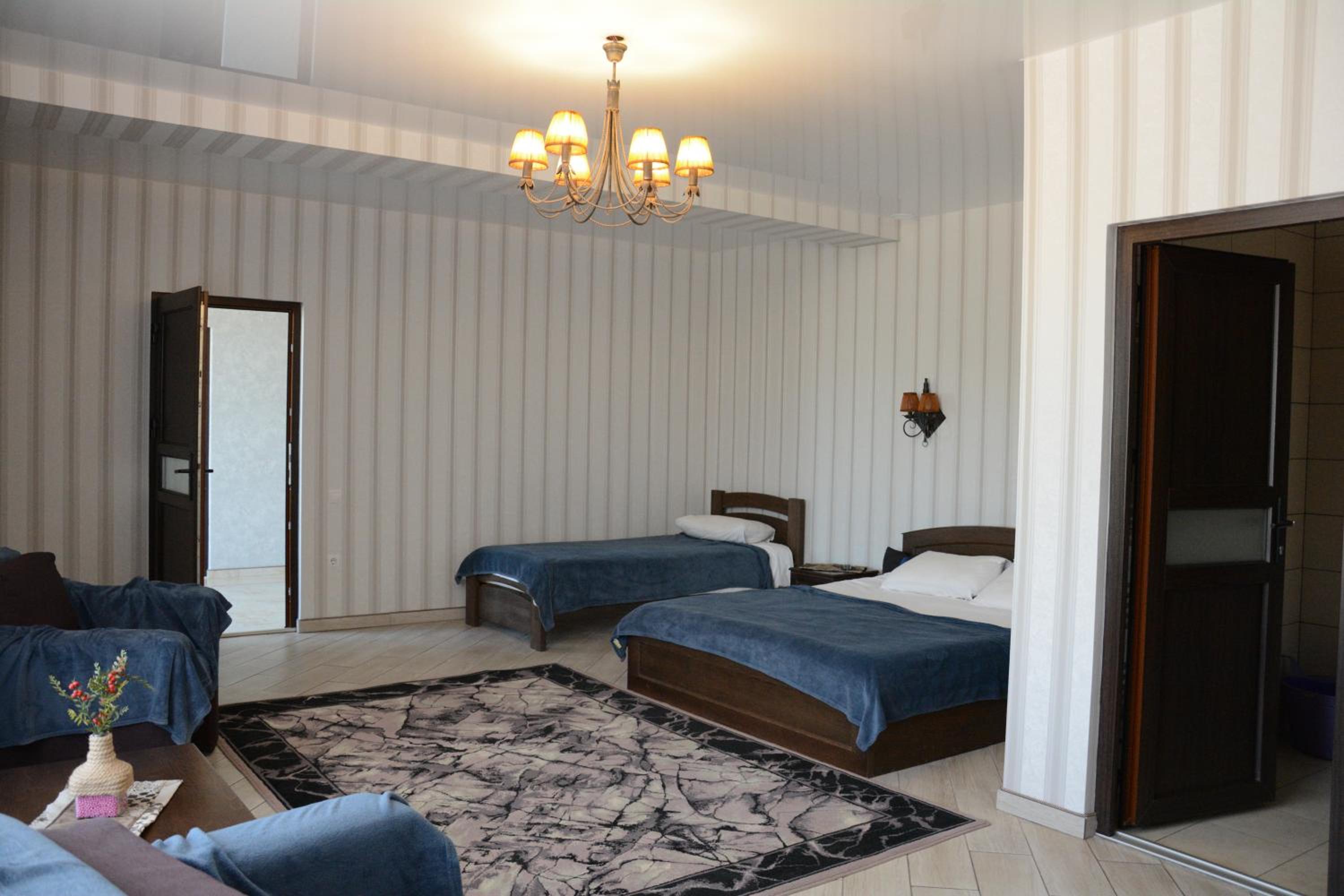 Triple Room with Private Bathroom photo 1
