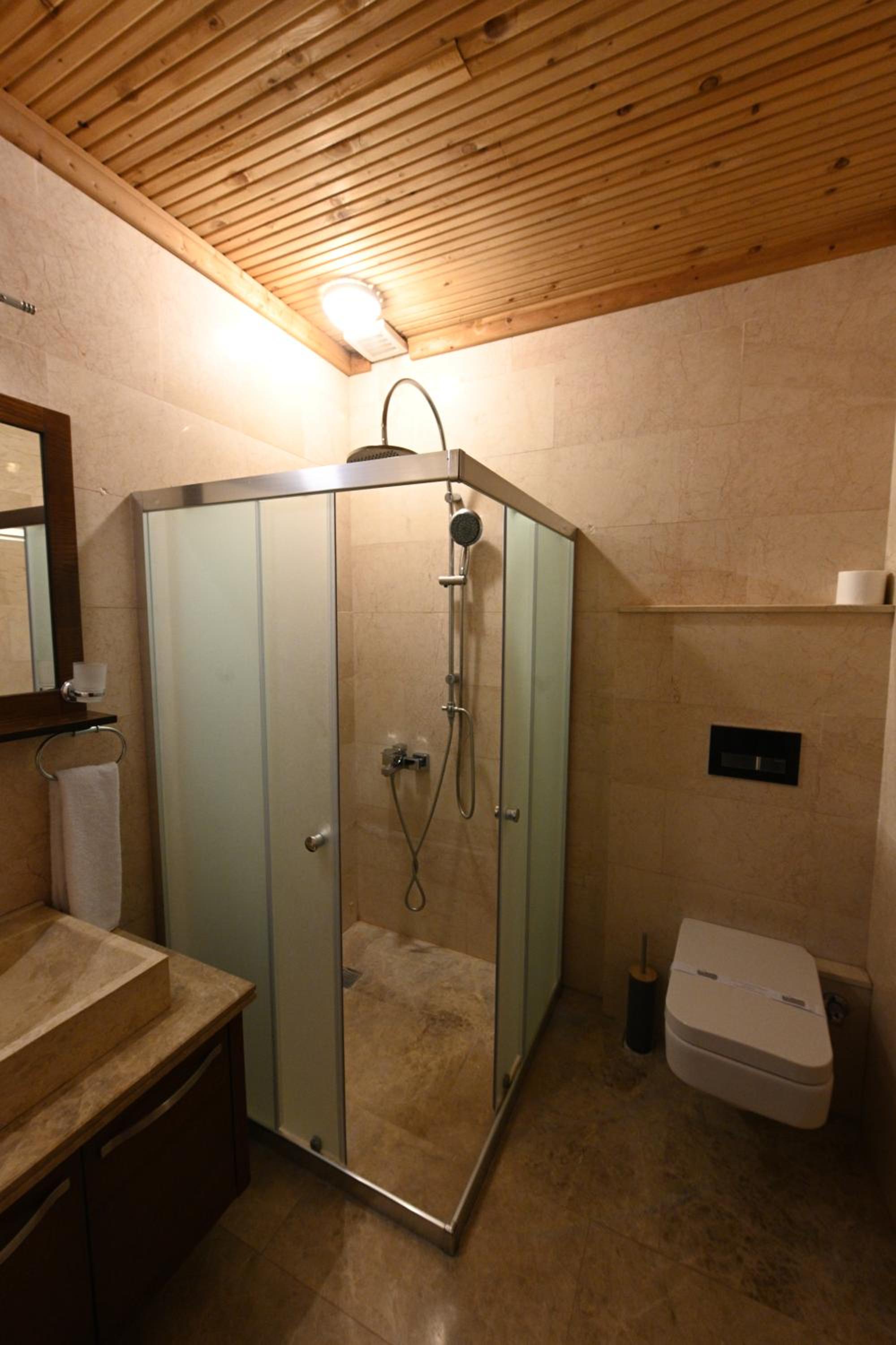 Deluxe Double Room with Balcony photo 2