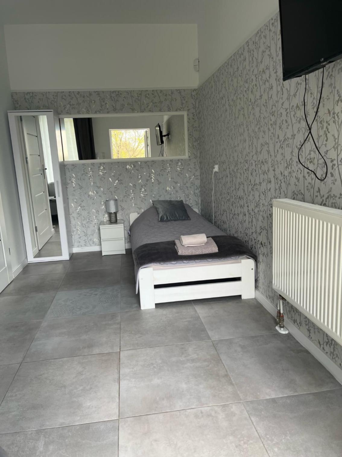 Double Room - Disability Access photo 2