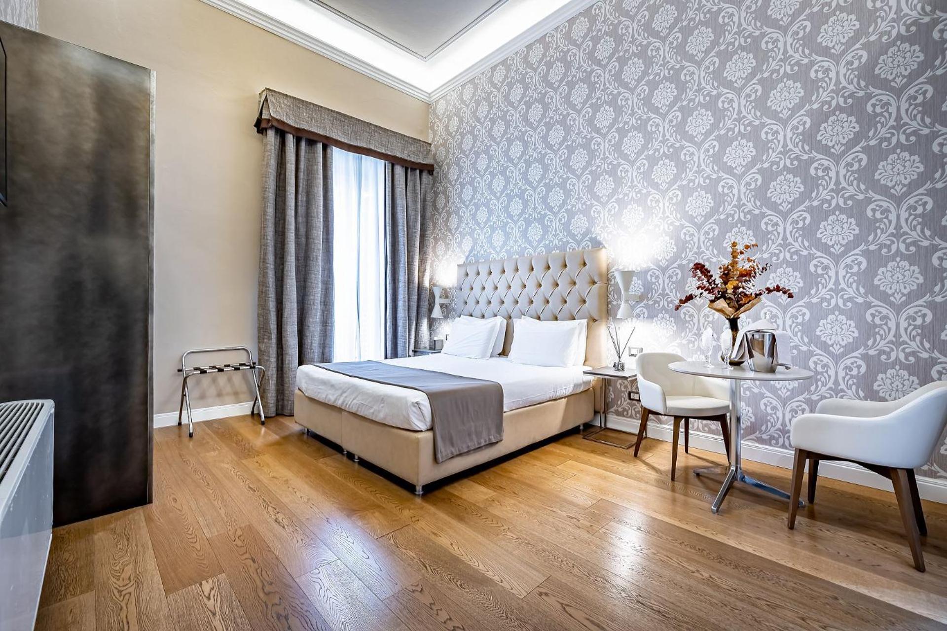 Superior King Room
