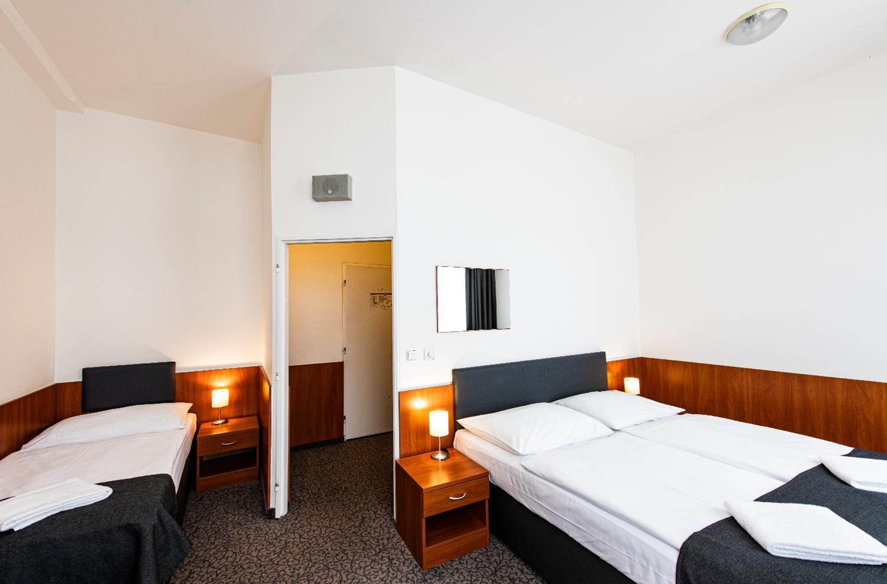 Deluxe Triple Room - Photo 1