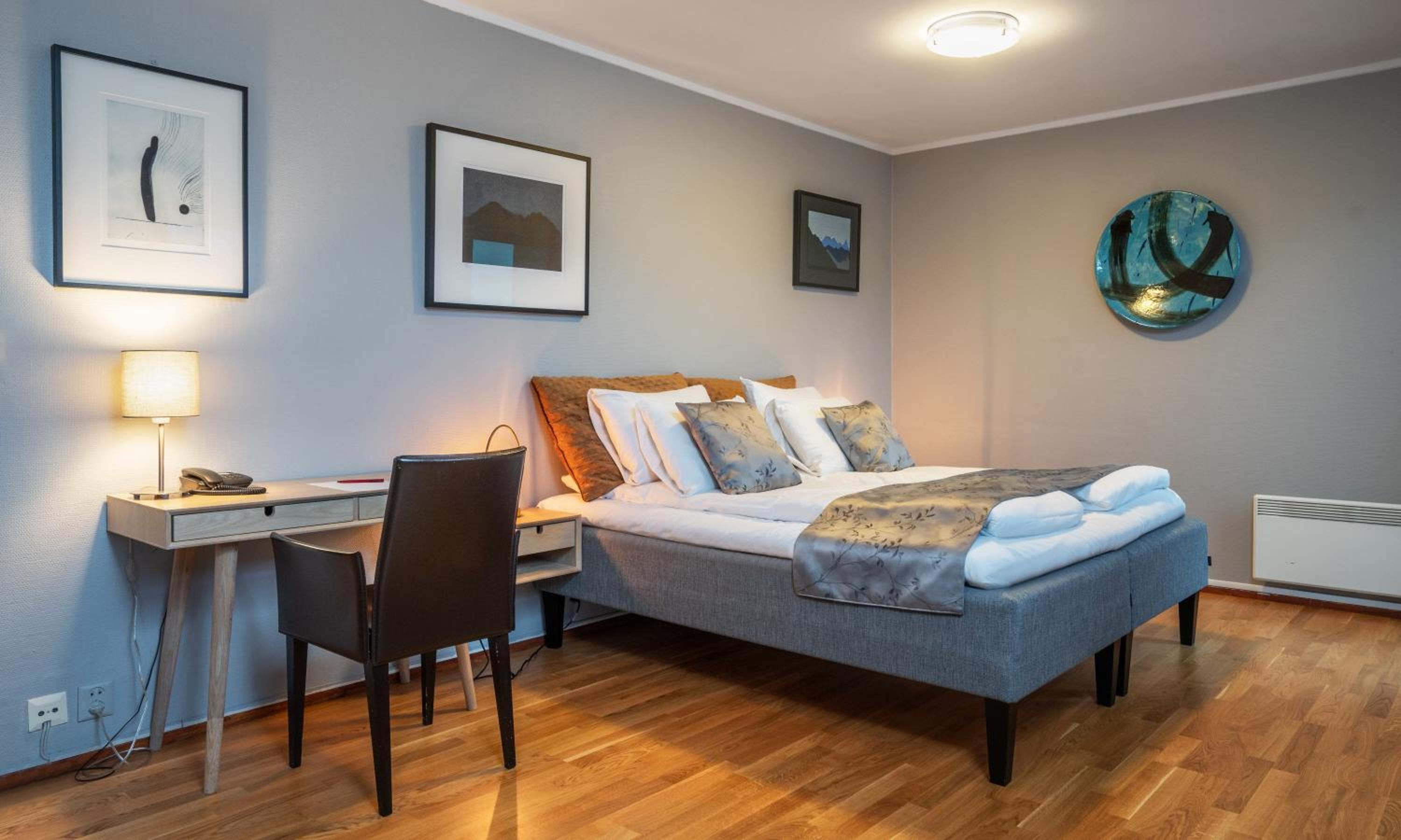 Family Room - Photo 1