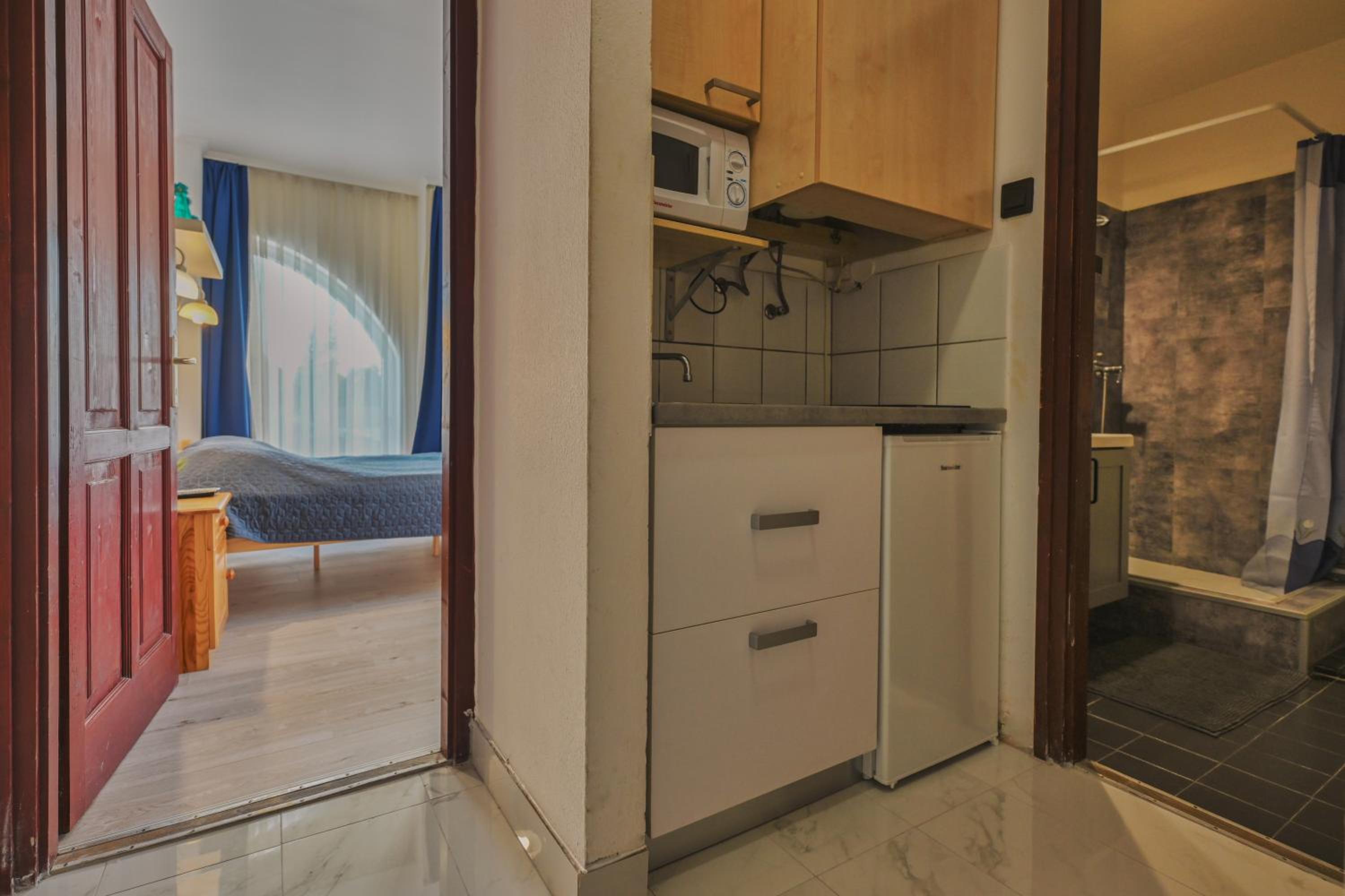 Apartment (2 Adults) - Photo 13