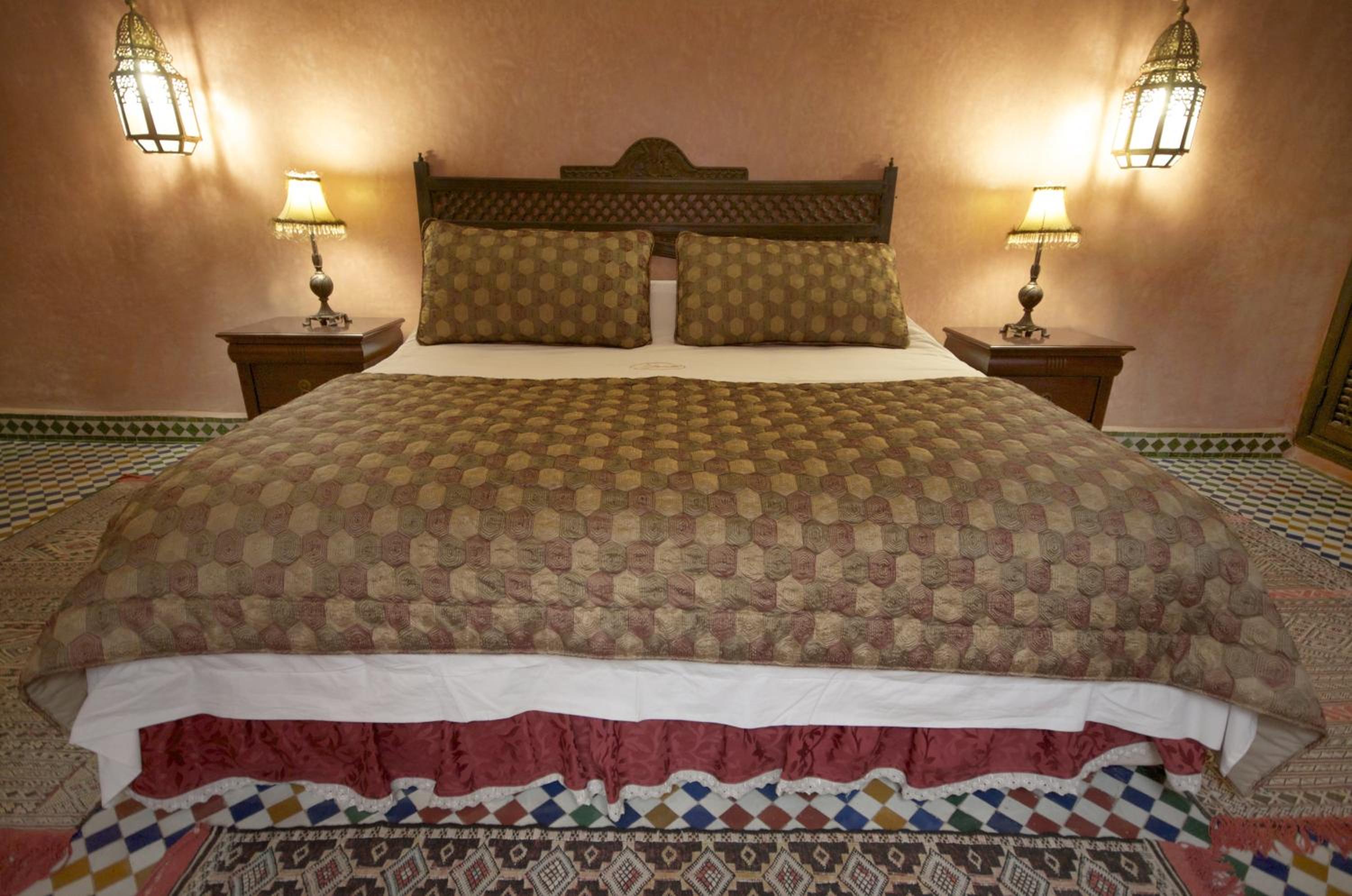 Deluxe King Suite photo 1