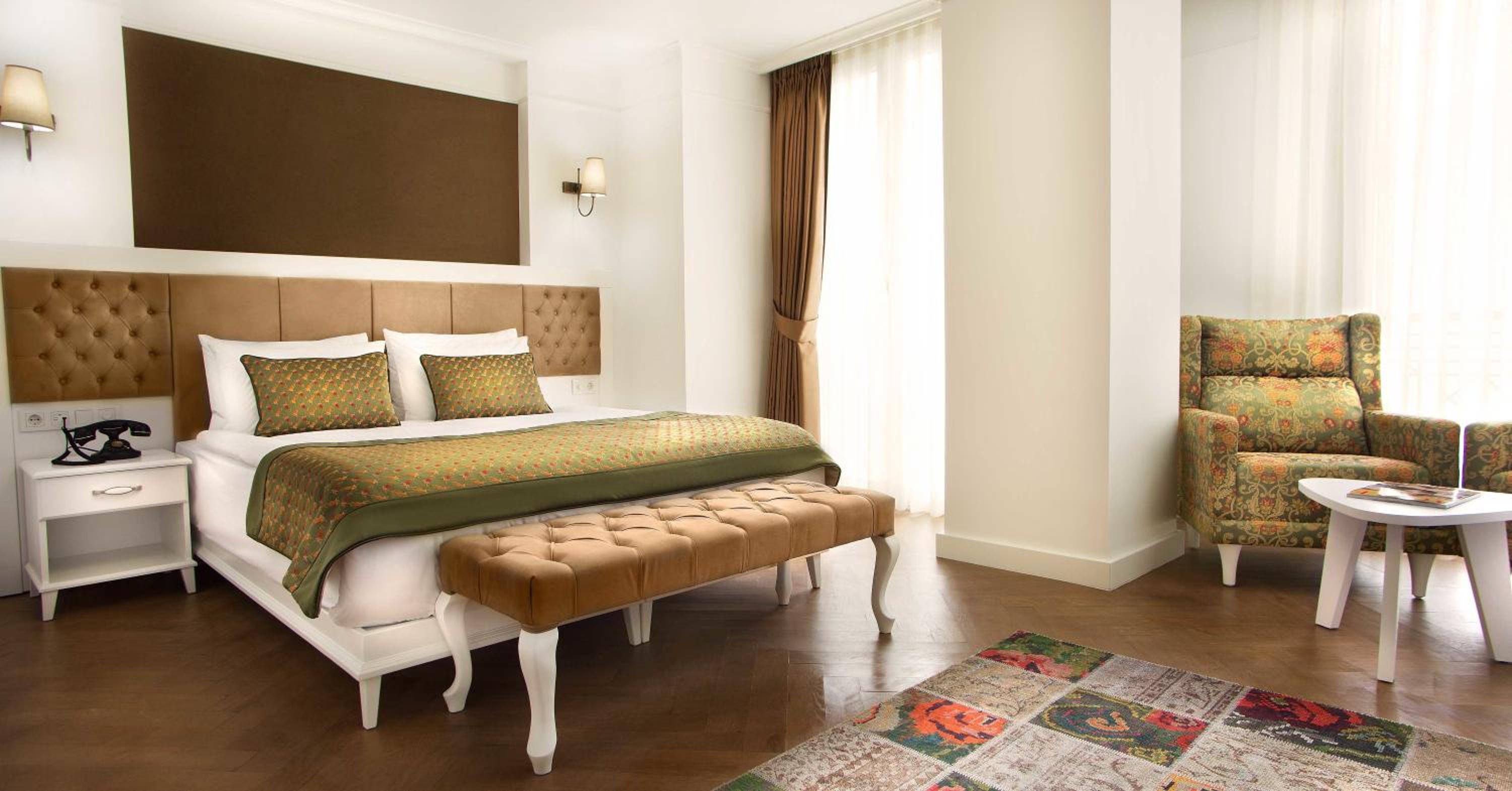 Deluxe Suite photo 3