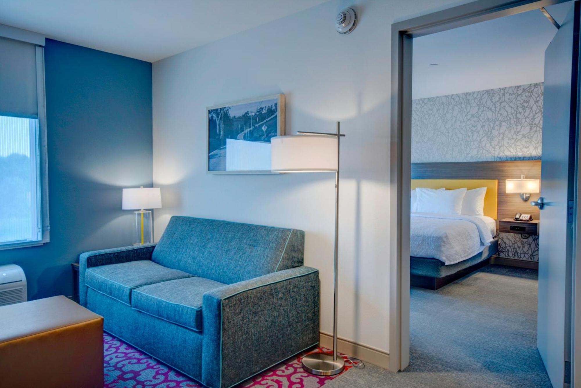 Queen Suite - Photo 1