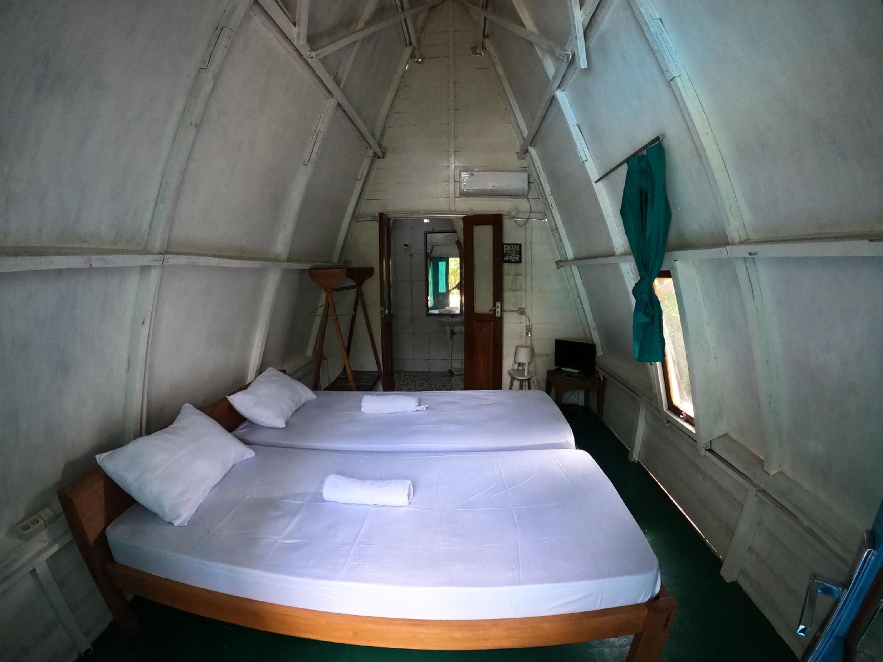 Twin Room with View - Photo 5