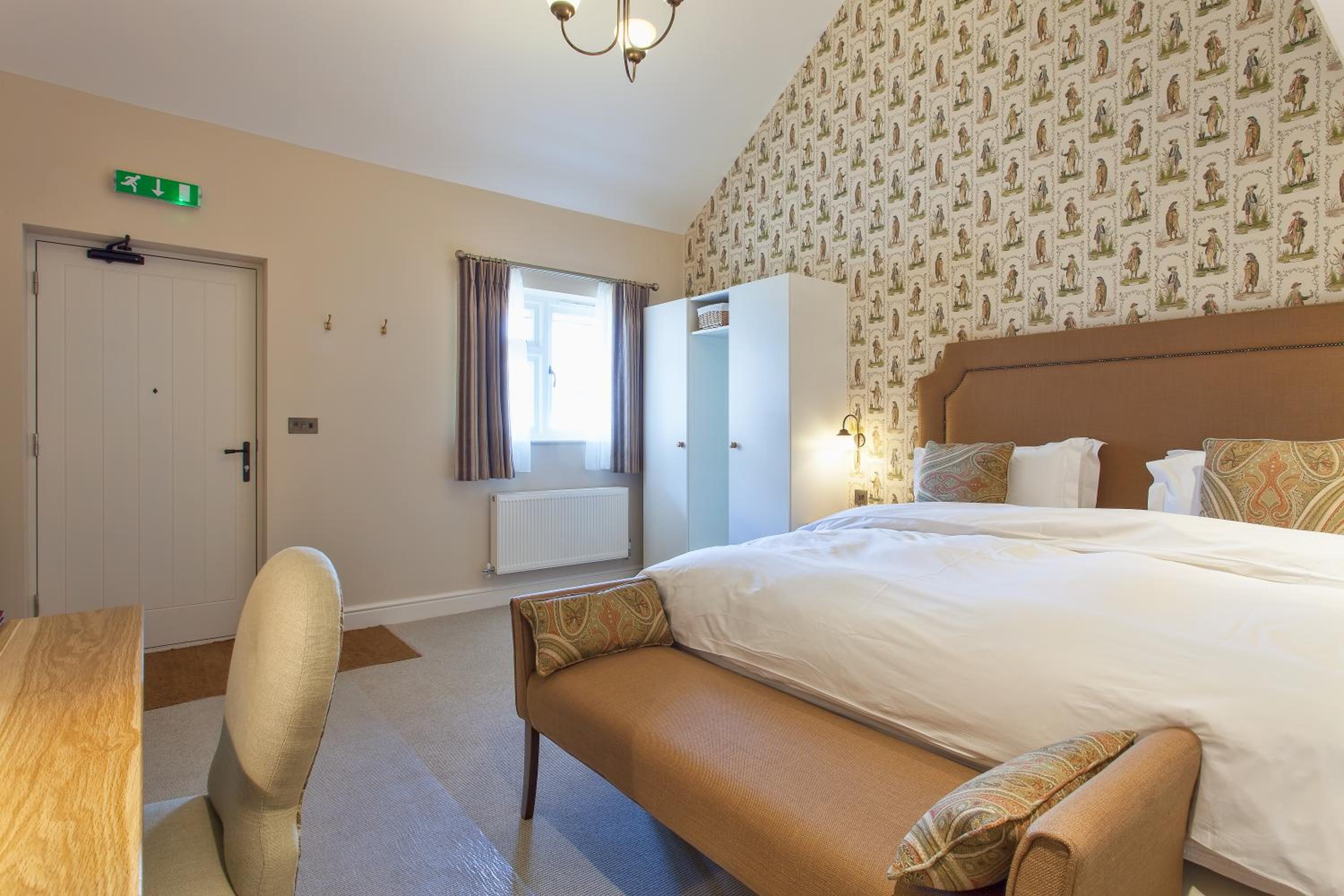 Deluxe Double or Twin Room photo 3