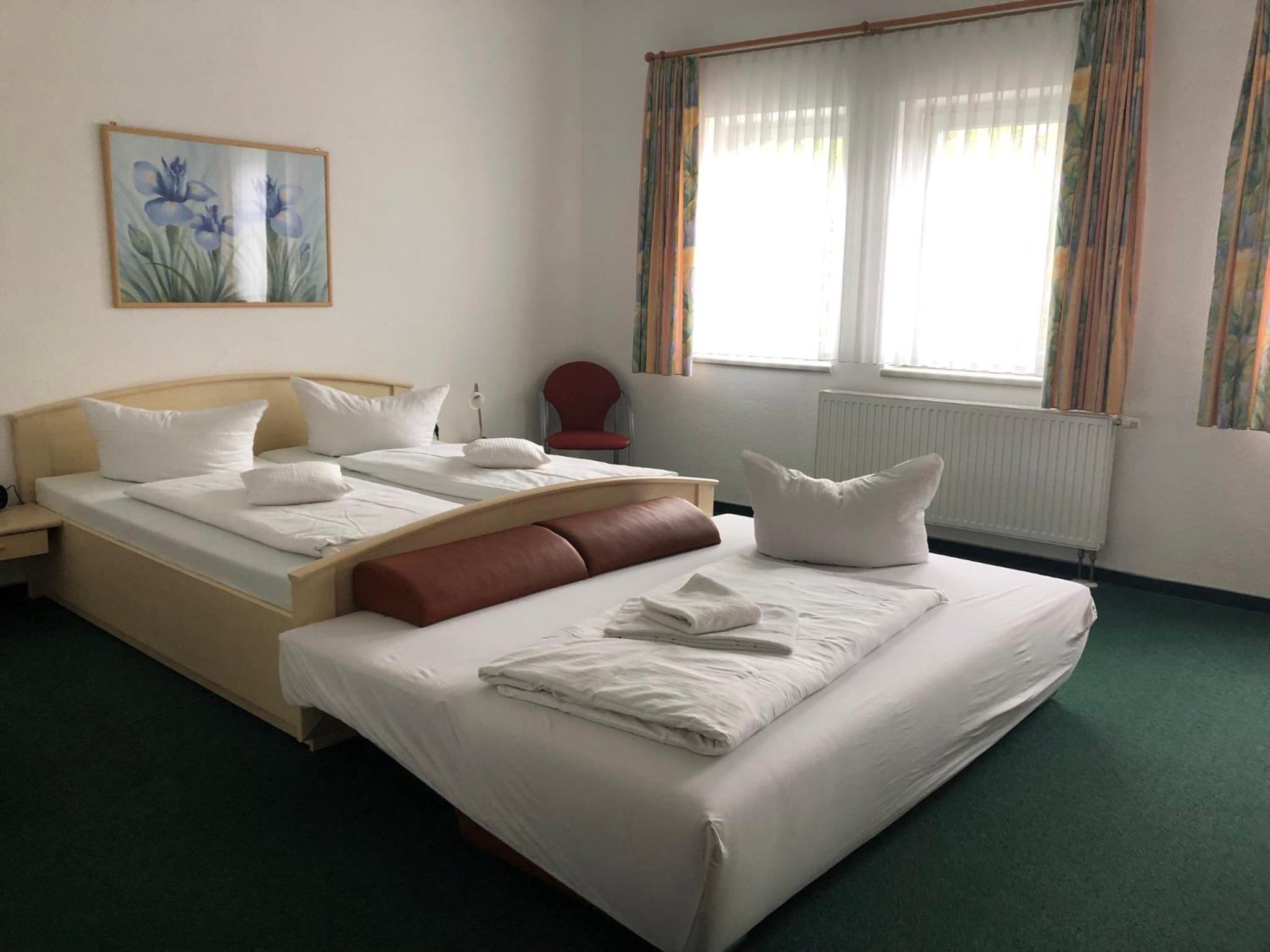 Double Room with Extra Bed photo 3