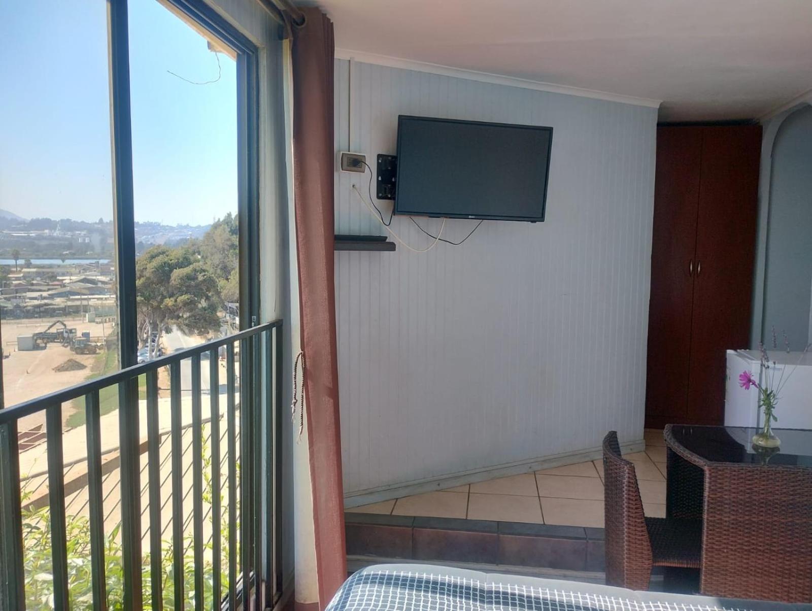 Budget Double Room photo 3