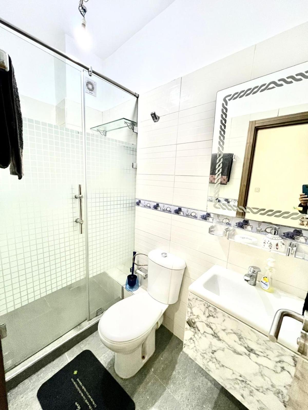 Two-Bedroom Apartment - Photo 7
