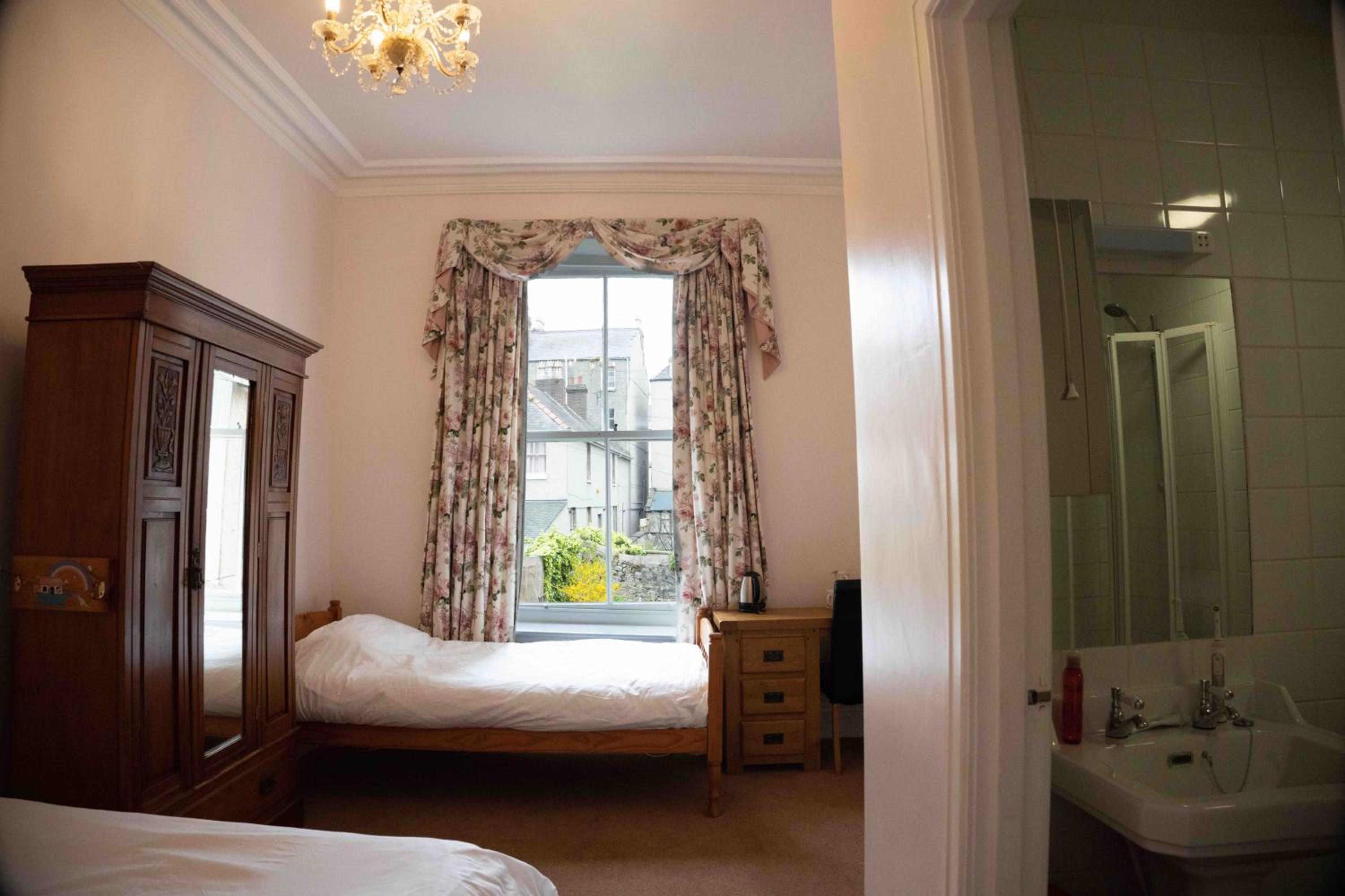 Triple Room with Garden View